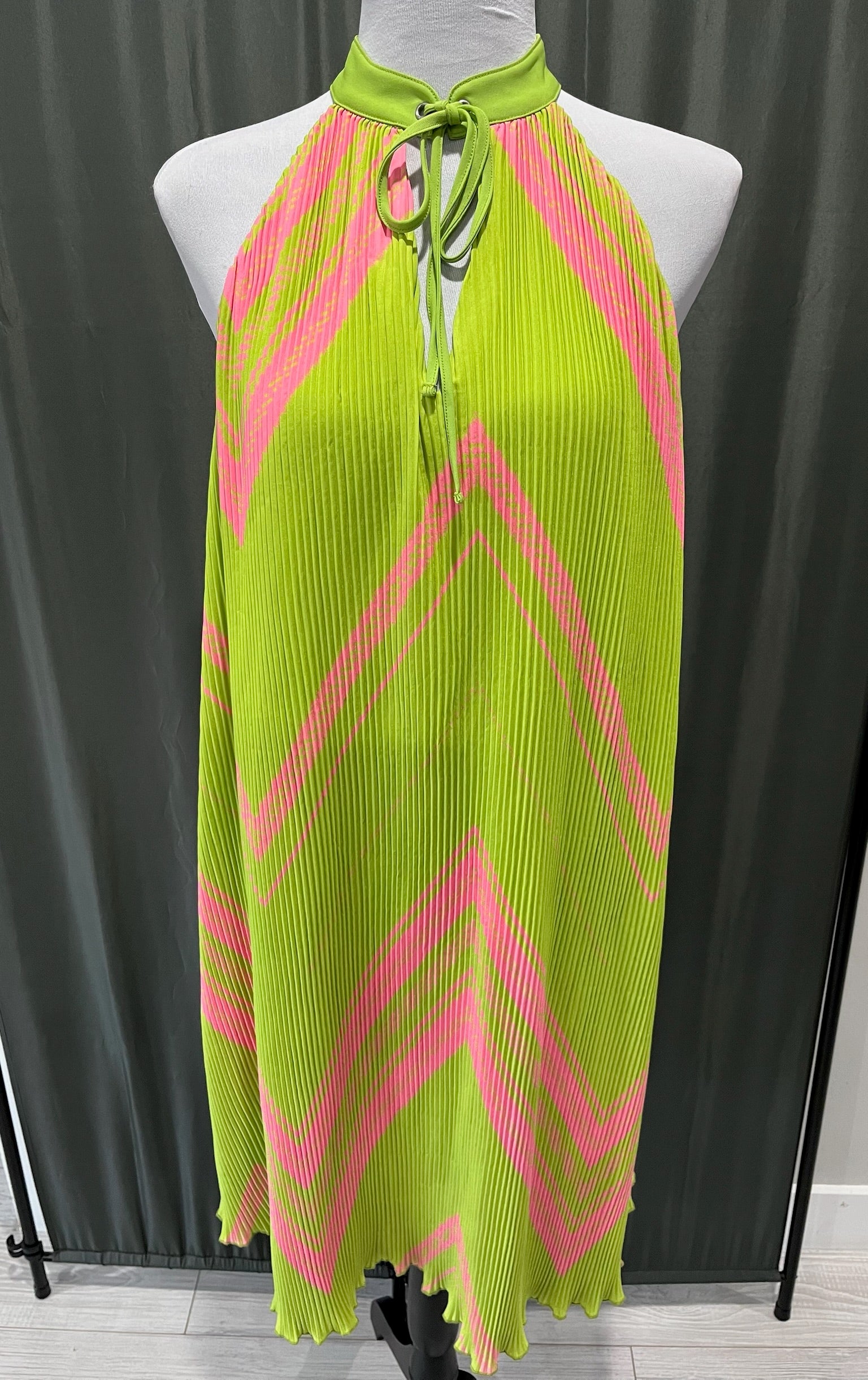 Women’s Green Dress image 0
