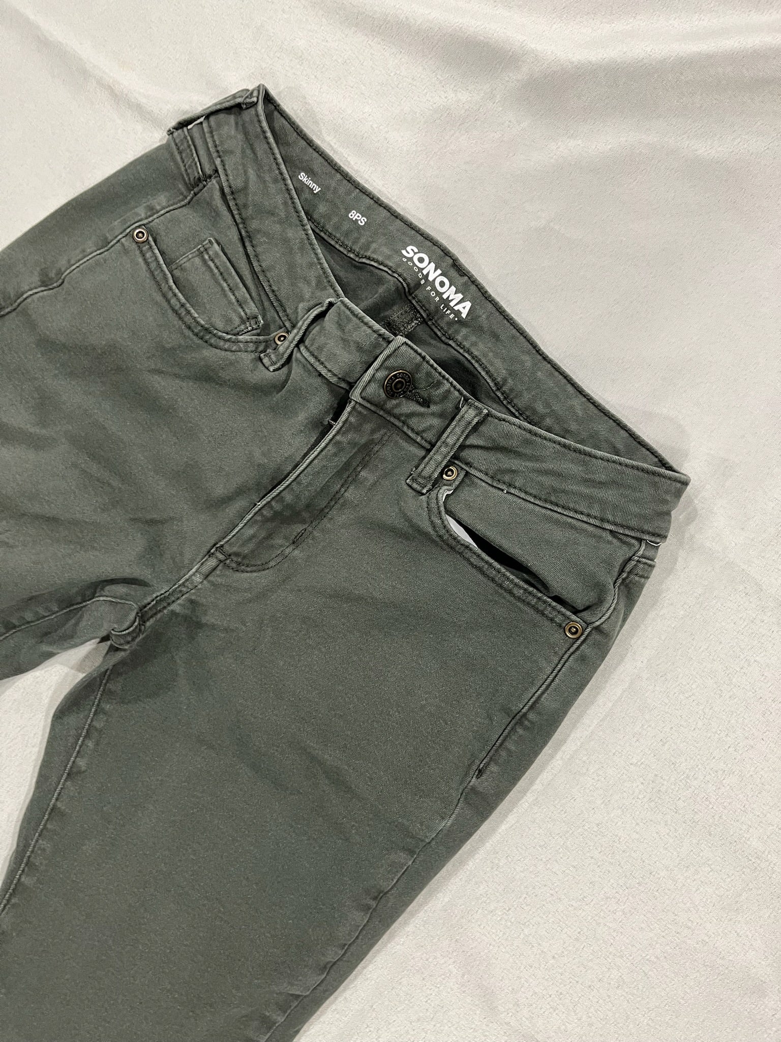 Women’s Green Pants image 1