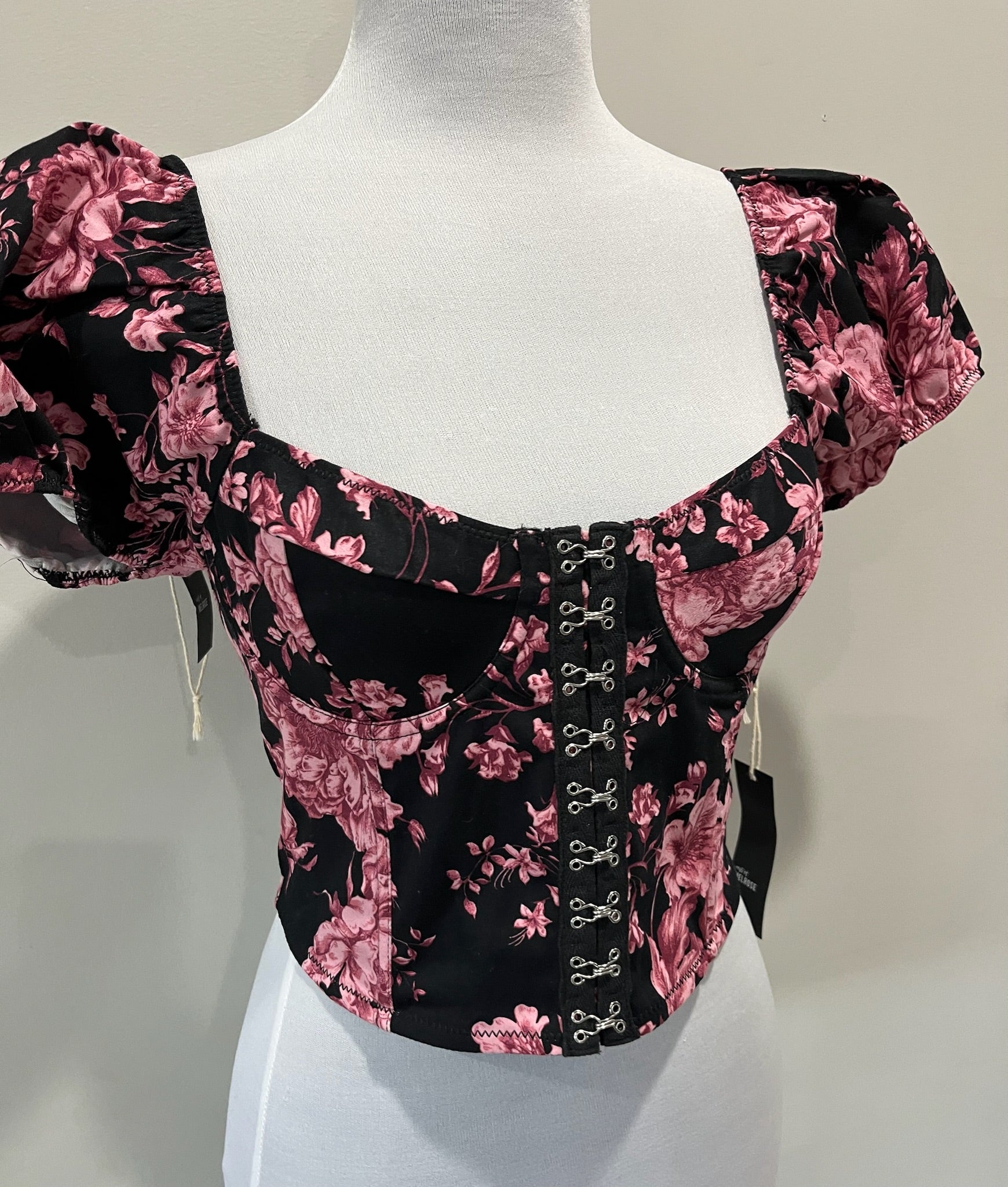 Women’s Floral Crop Top image 1