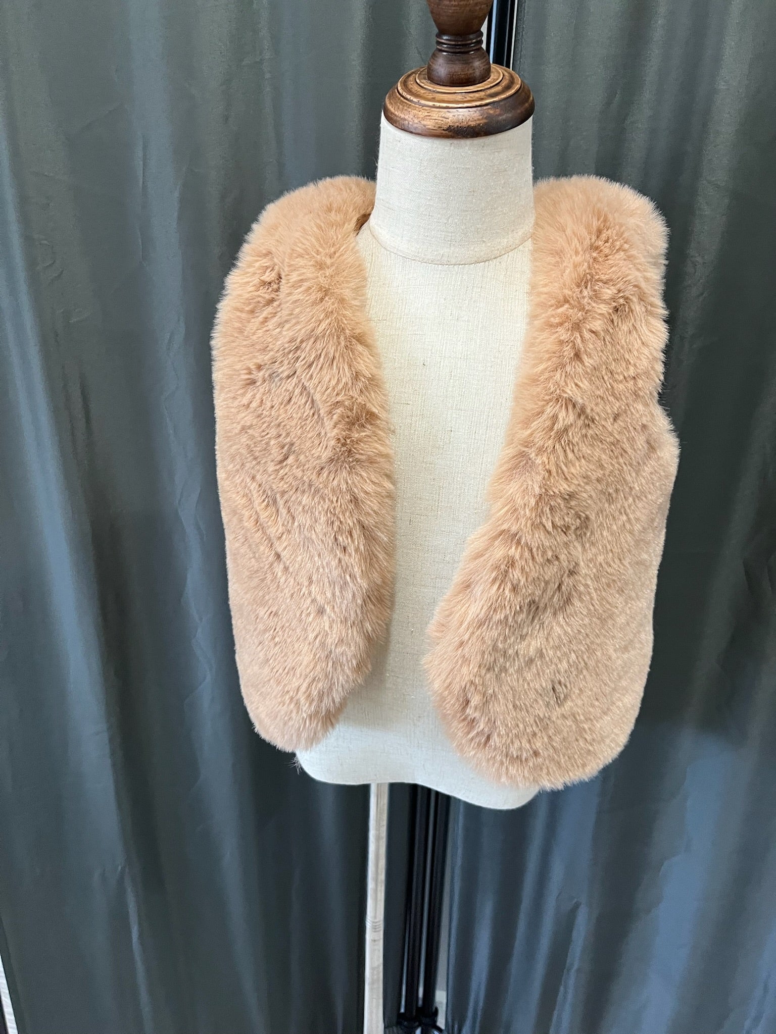 Girls Fuzzy Vest image 1