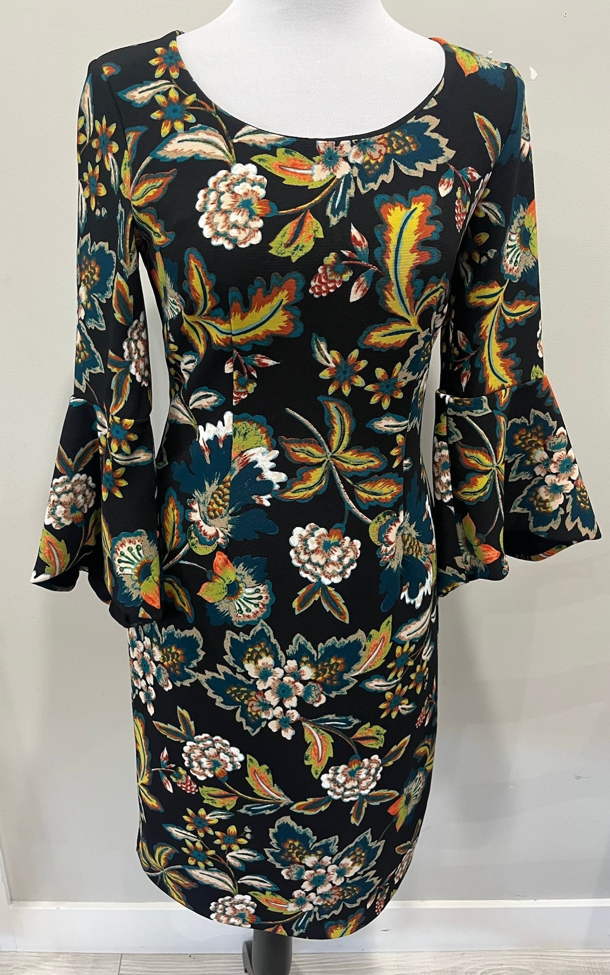 Women’s Floral Dress image 0