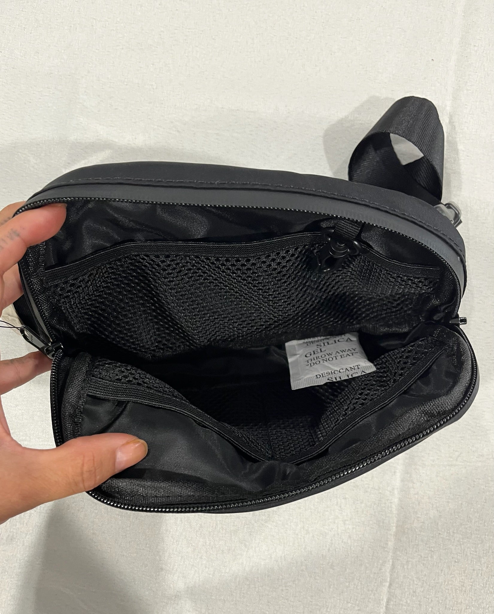 DefenderShield EMF & 5G Radiation Protection Fanny Pack image 3
