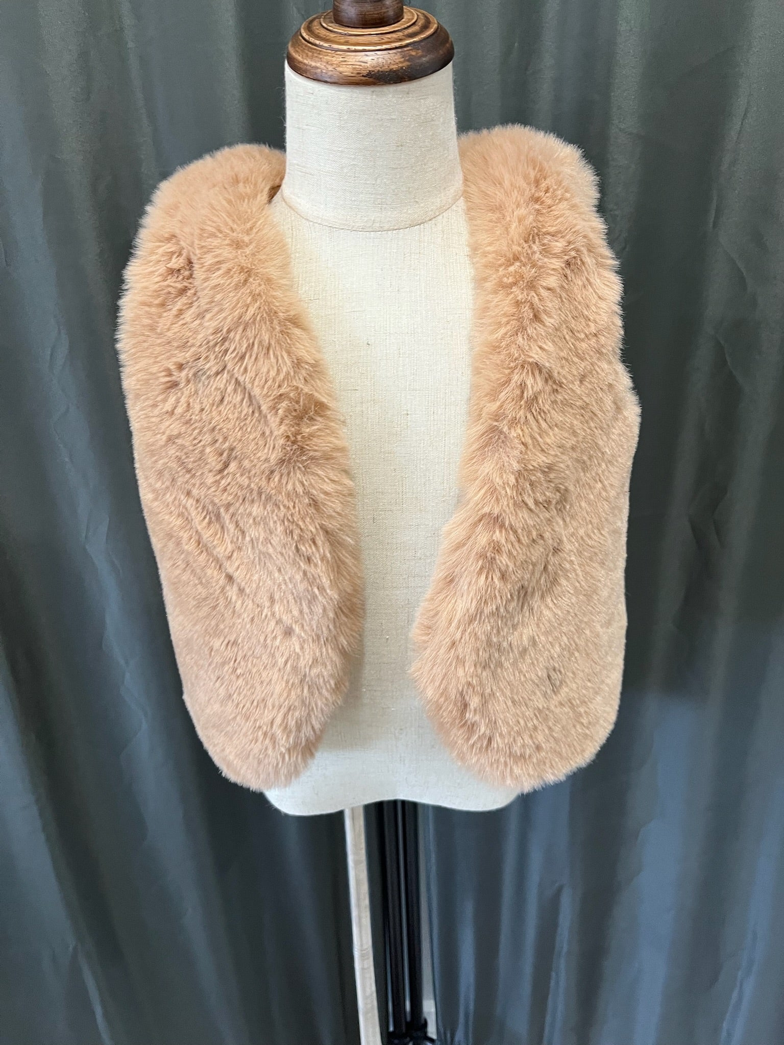 Girls Fuzzy Vest image 0
