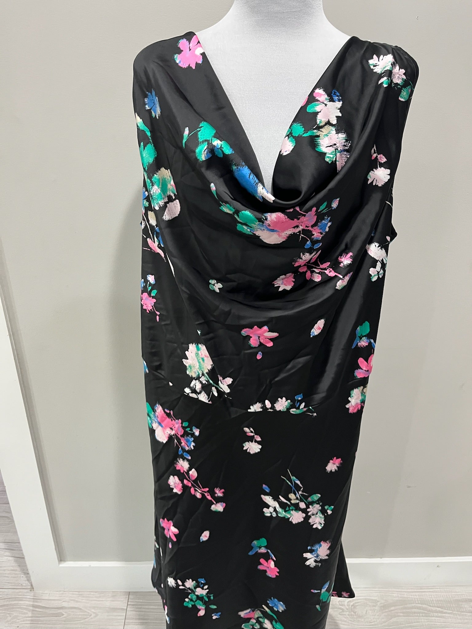 Women’s Floral Dress image 0