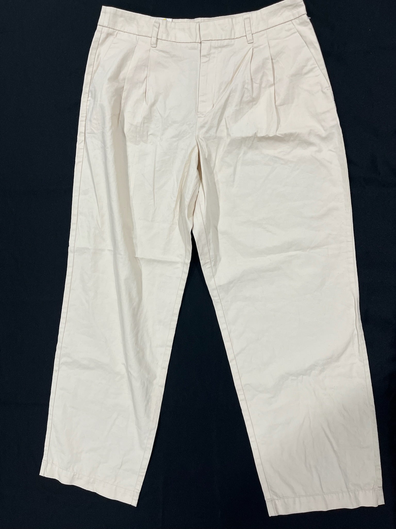 Women’s Khaki Pants image 0
