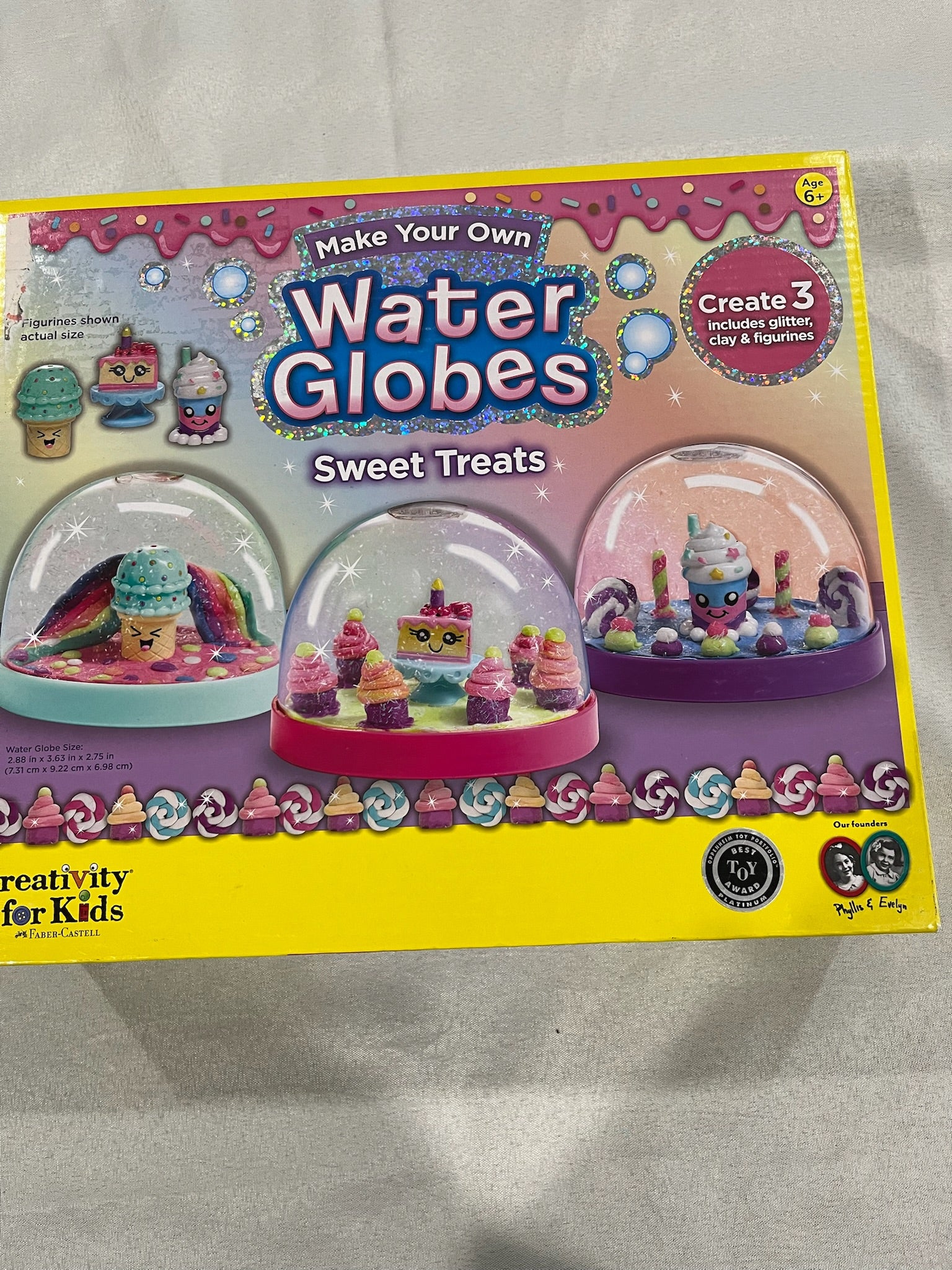 Make Your Own Water Globes image 1