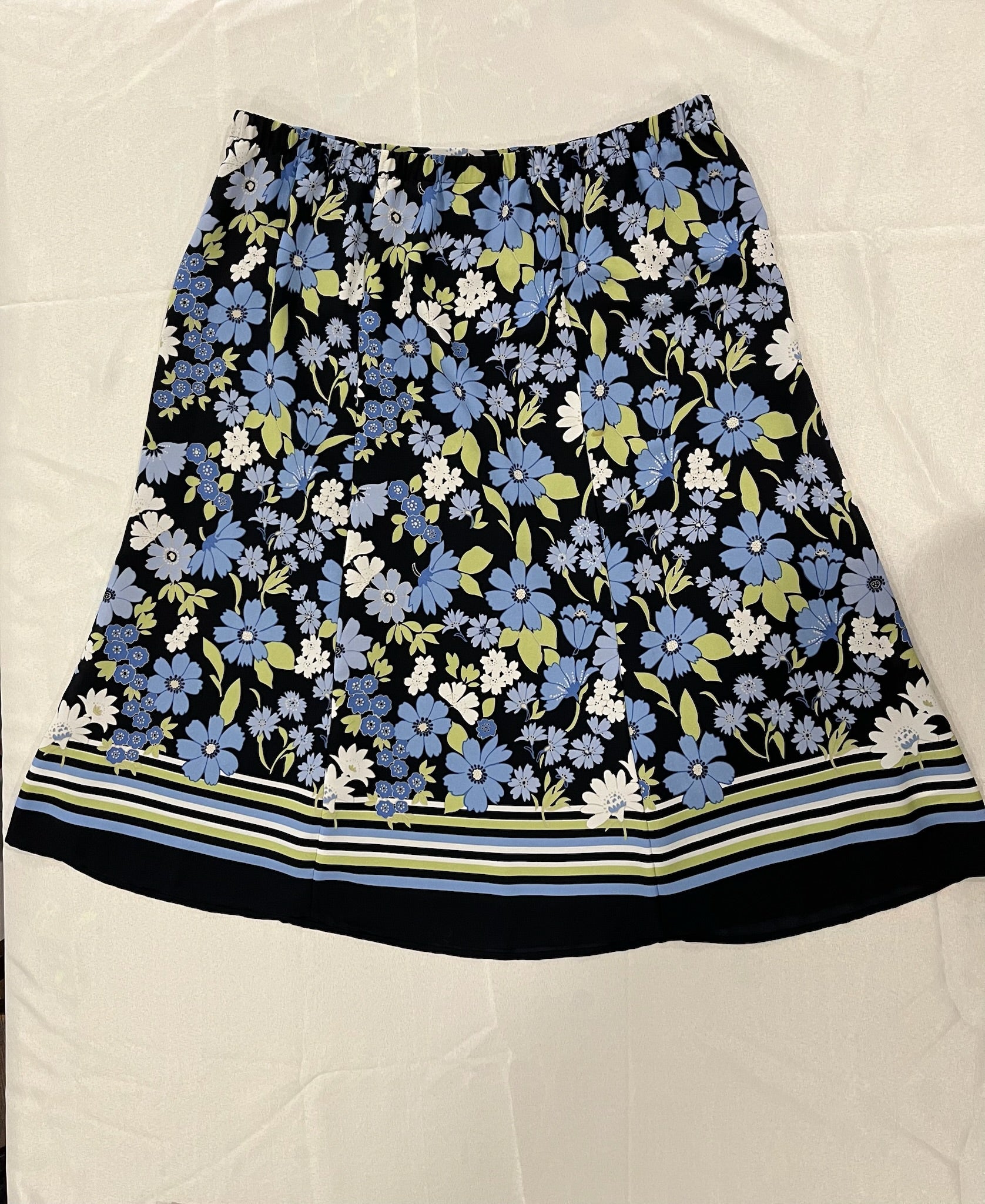 Women’s Floral Skirt image 2
