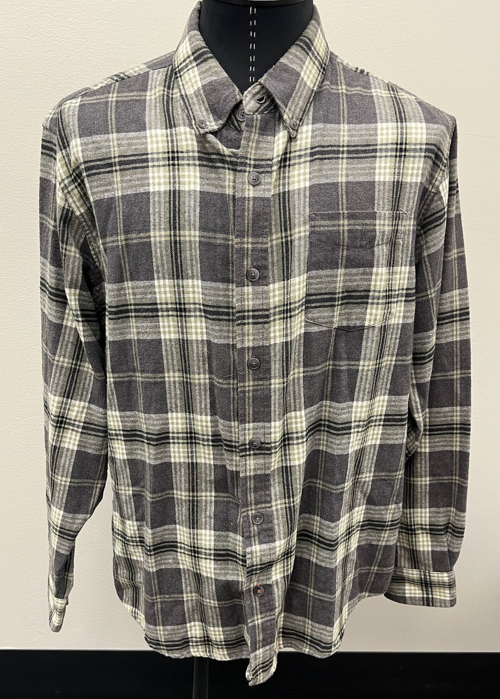 Used Men’s Flannel