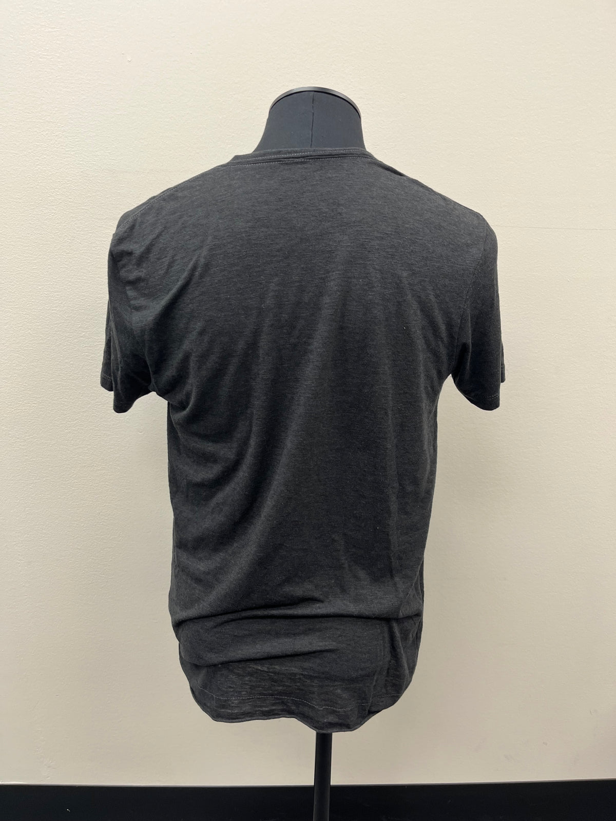 Used Men’s Solvang Shirt