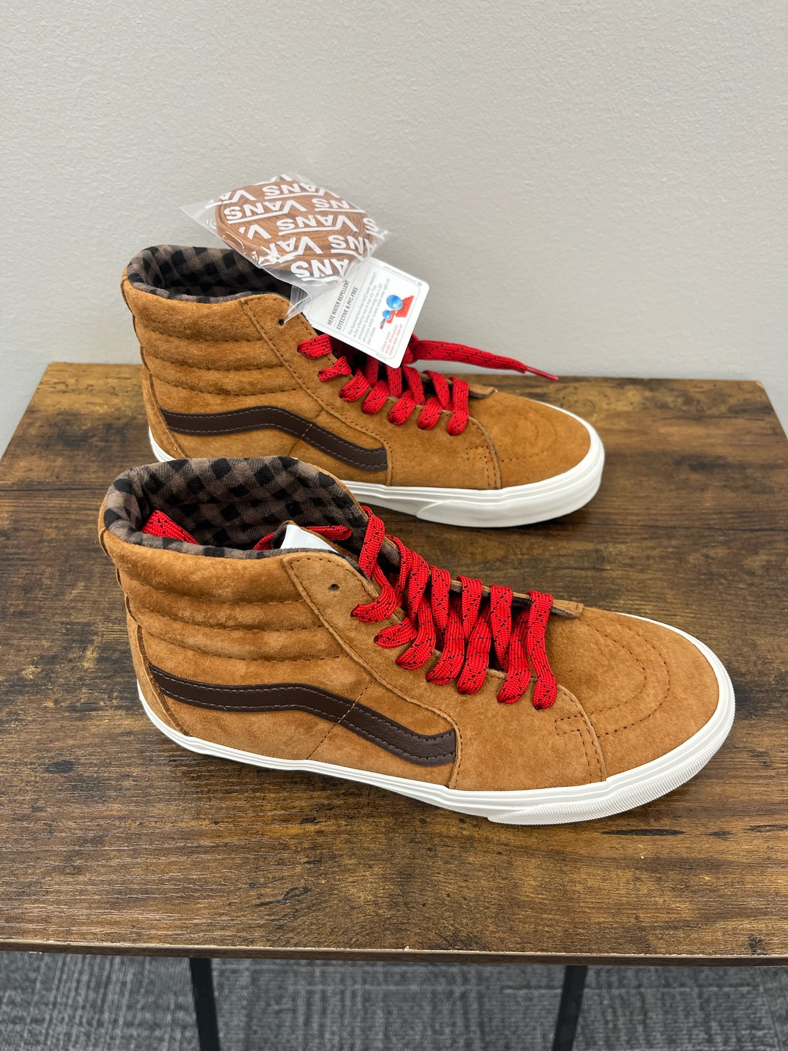 Unisex Adult Hi-Top Sneakers