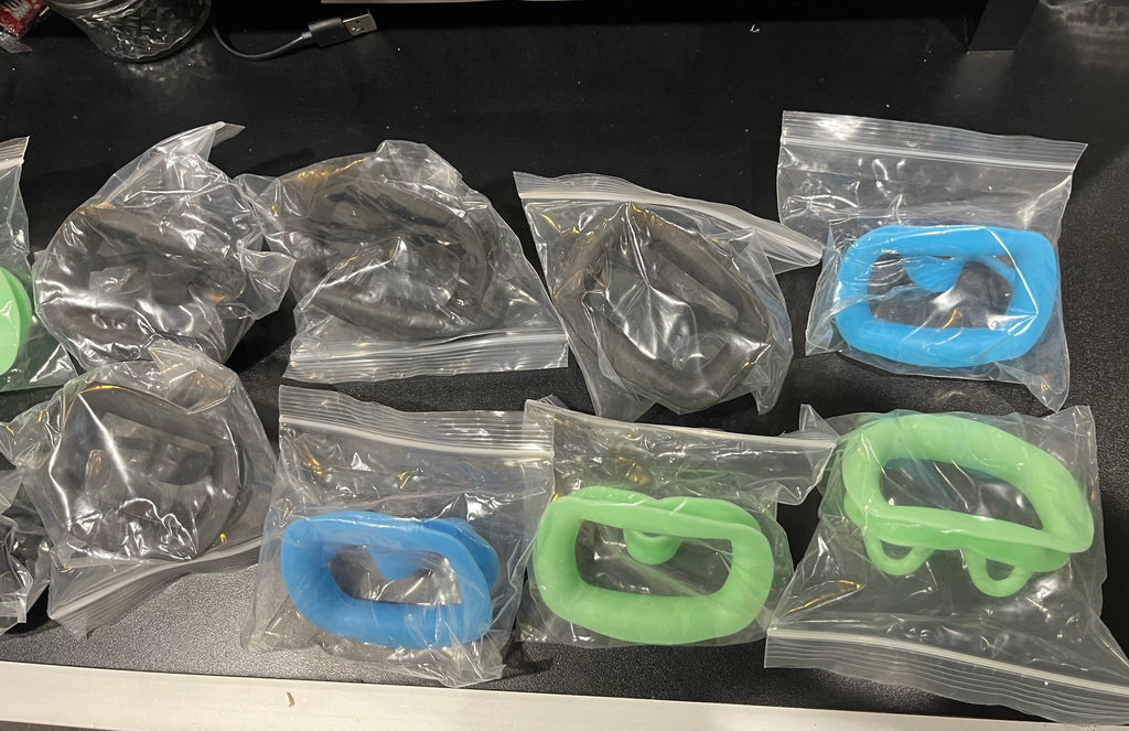 New 10 Piece Silicone Mouth Retractors