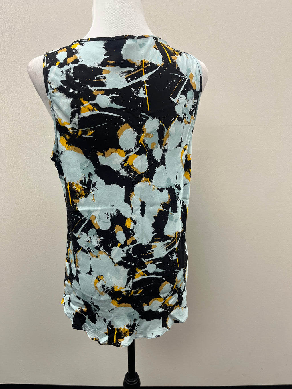 Used Women’s Tank Top