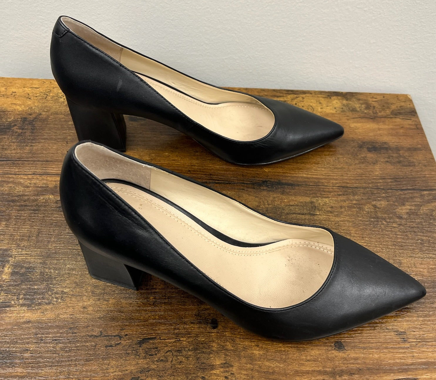 Used Women’s Black Heels
