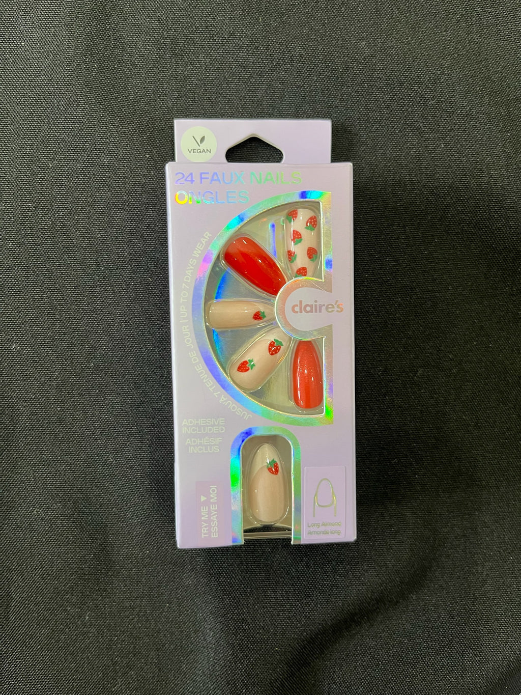 24 Piece Strawberry Faux Nail Set