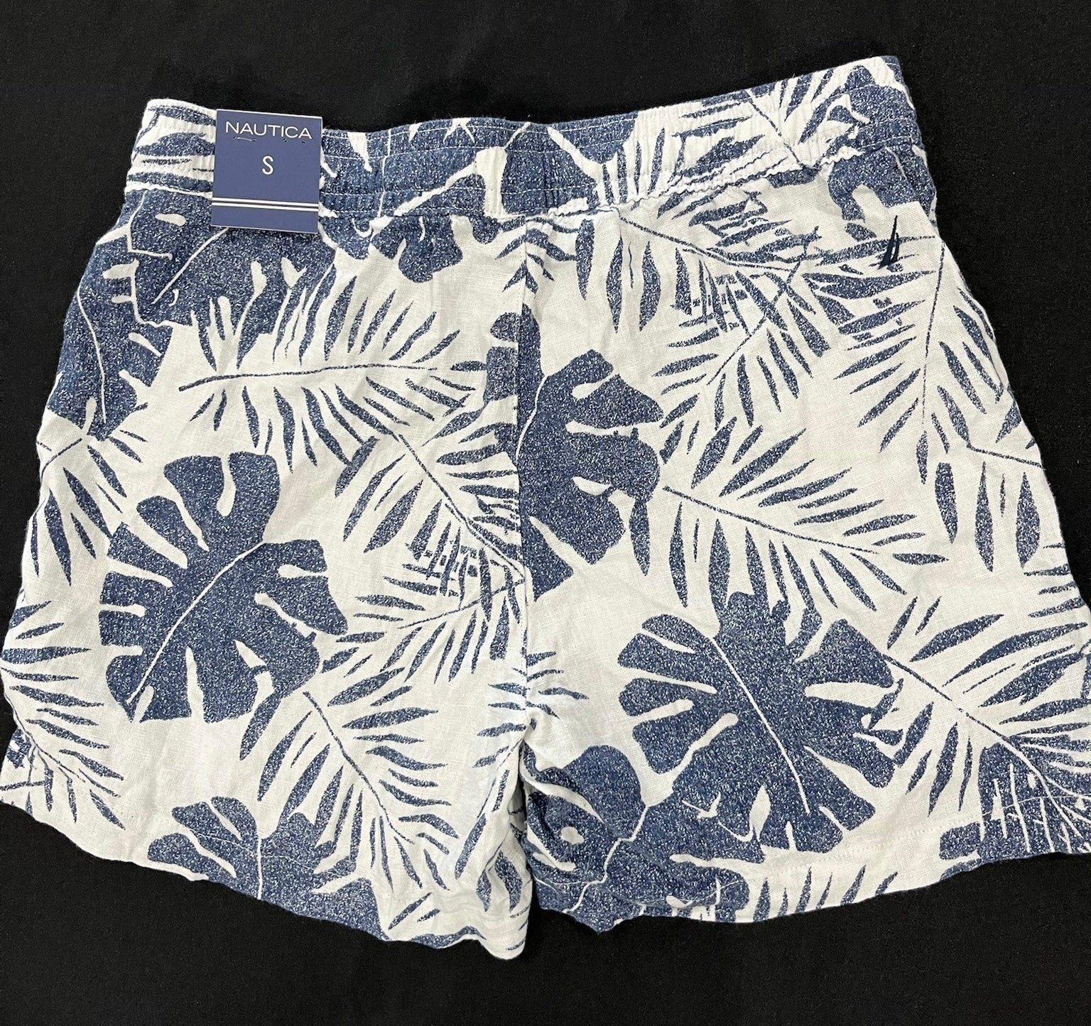 Women’s Blue Floral Summer Shorts image 2