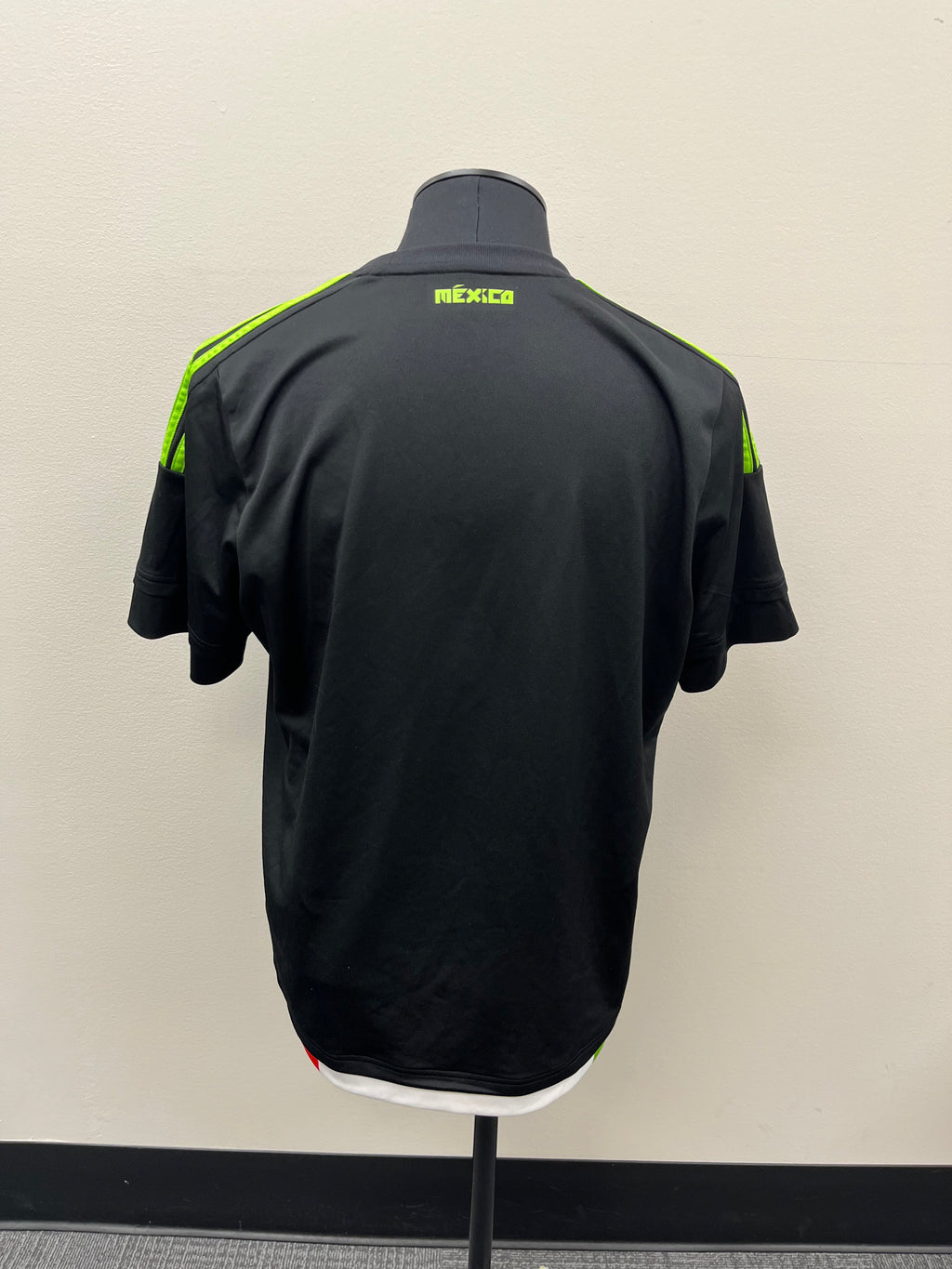 Used Men’s Mexico Home Jersey