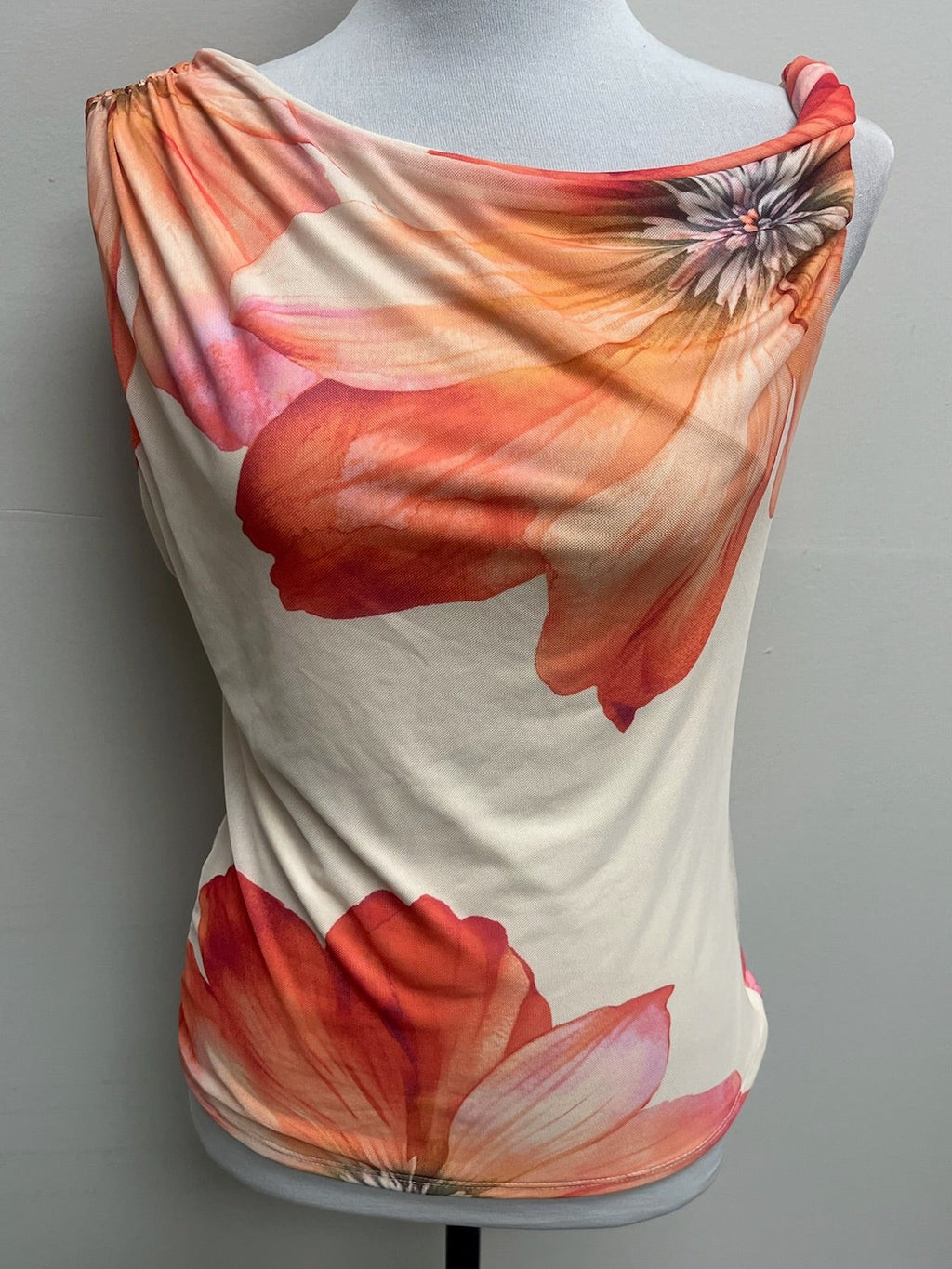 New Women’s Floral Top