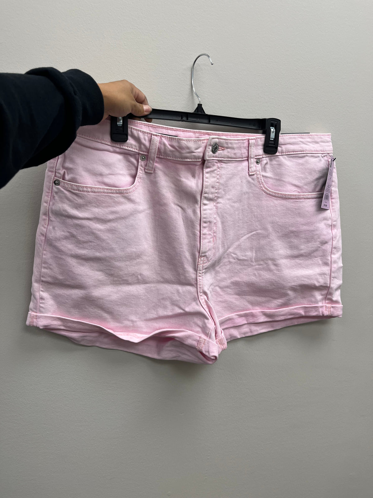 New women’s Pink Shorts