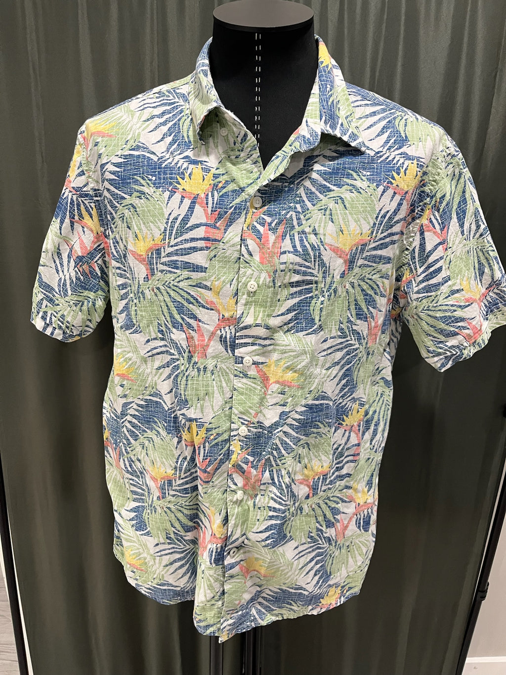 Men’s Floral Button Up Shirt image 0
