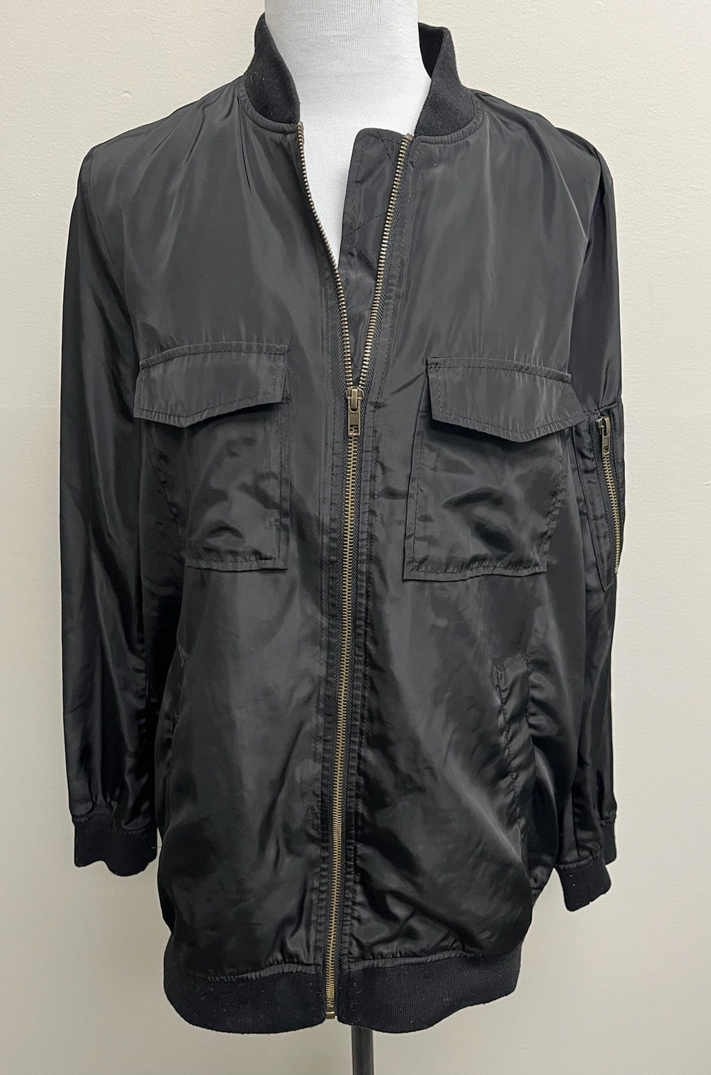 Used Women’s Black Bomber Jacket