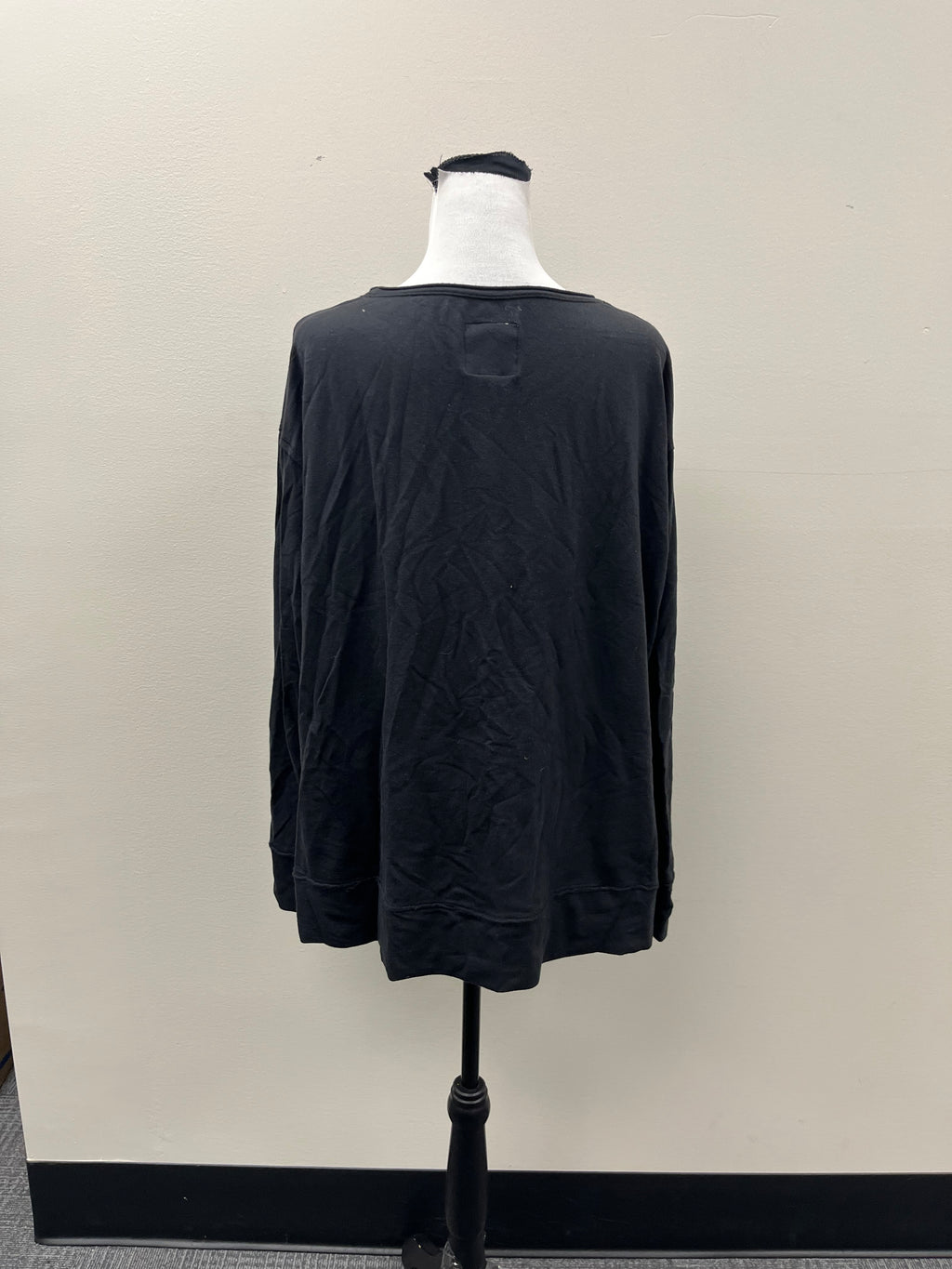 Used Women’s Black Hustle is my Love Language Long Sleeve Shirt