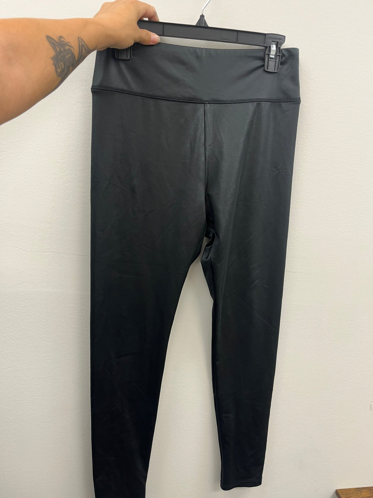 Used Women’s Black Legging Pants