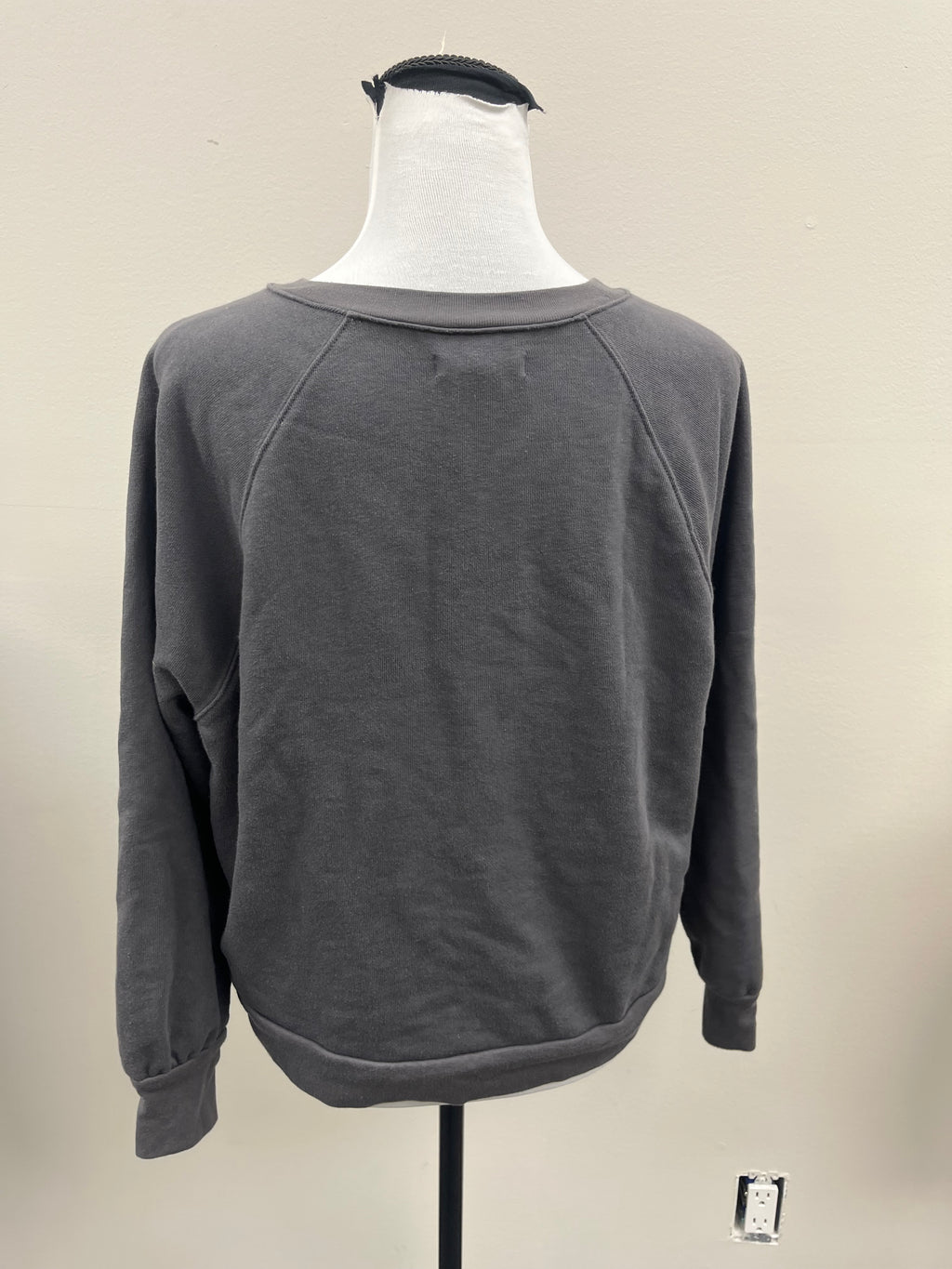 Used Women’s Grey Sweater Shirt