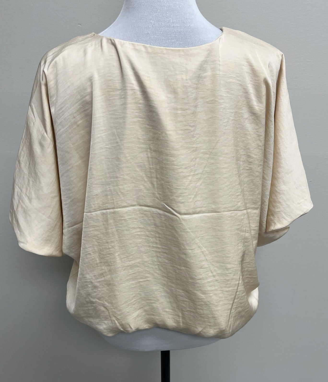 Used Women’s Beige Top