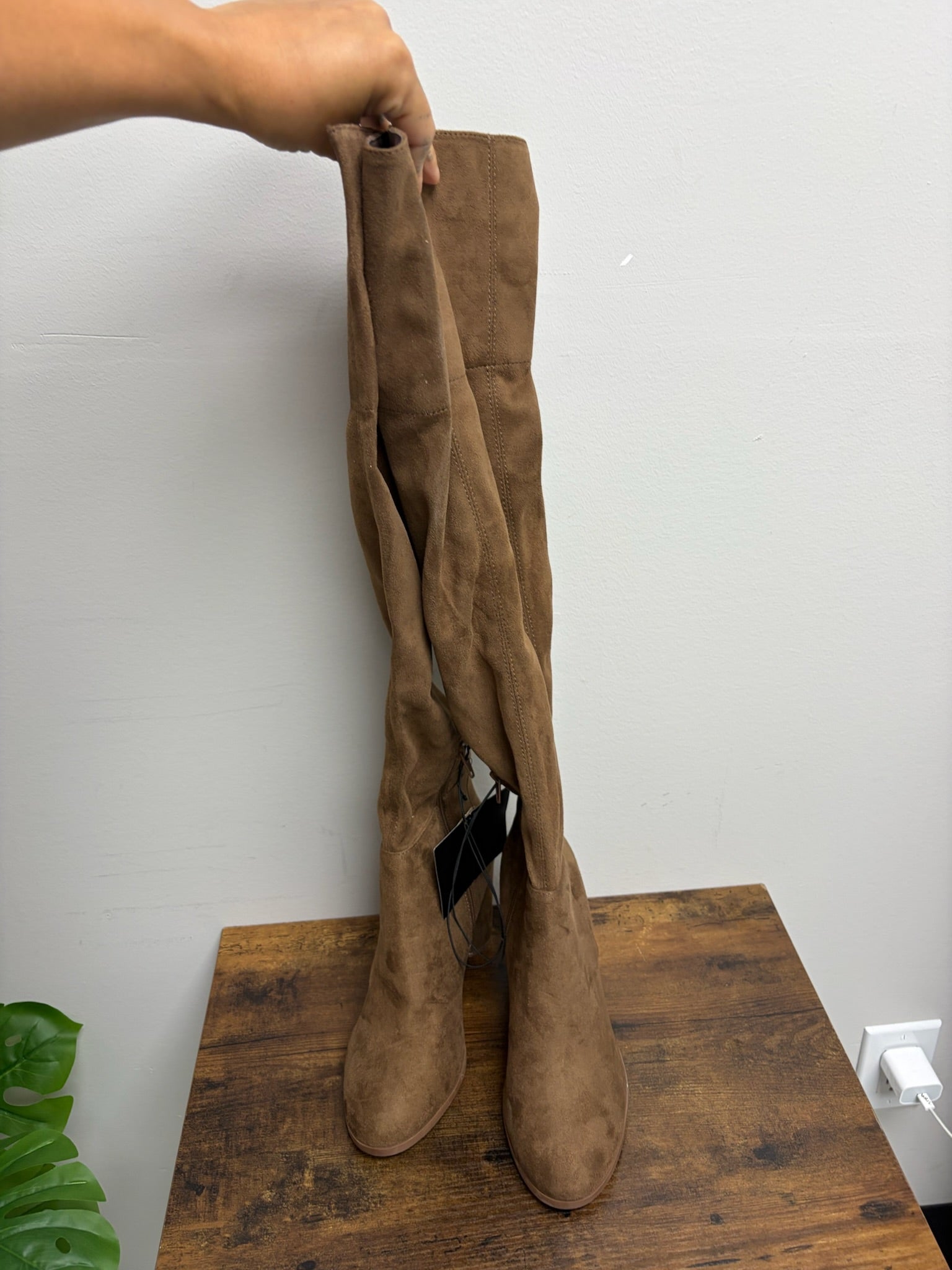New Women’s Brown Boots