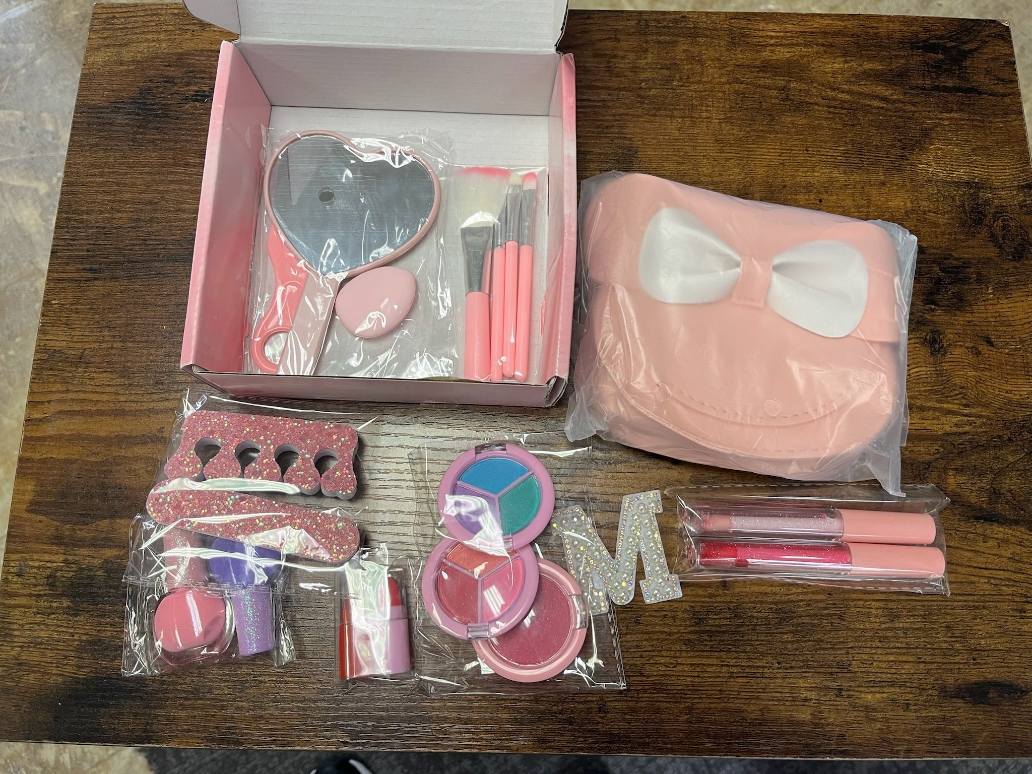 New Girls Makeup & Purse Set