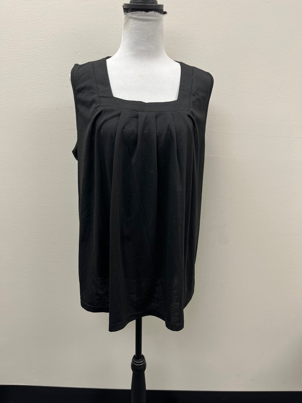 New Women’s Black Tank Top