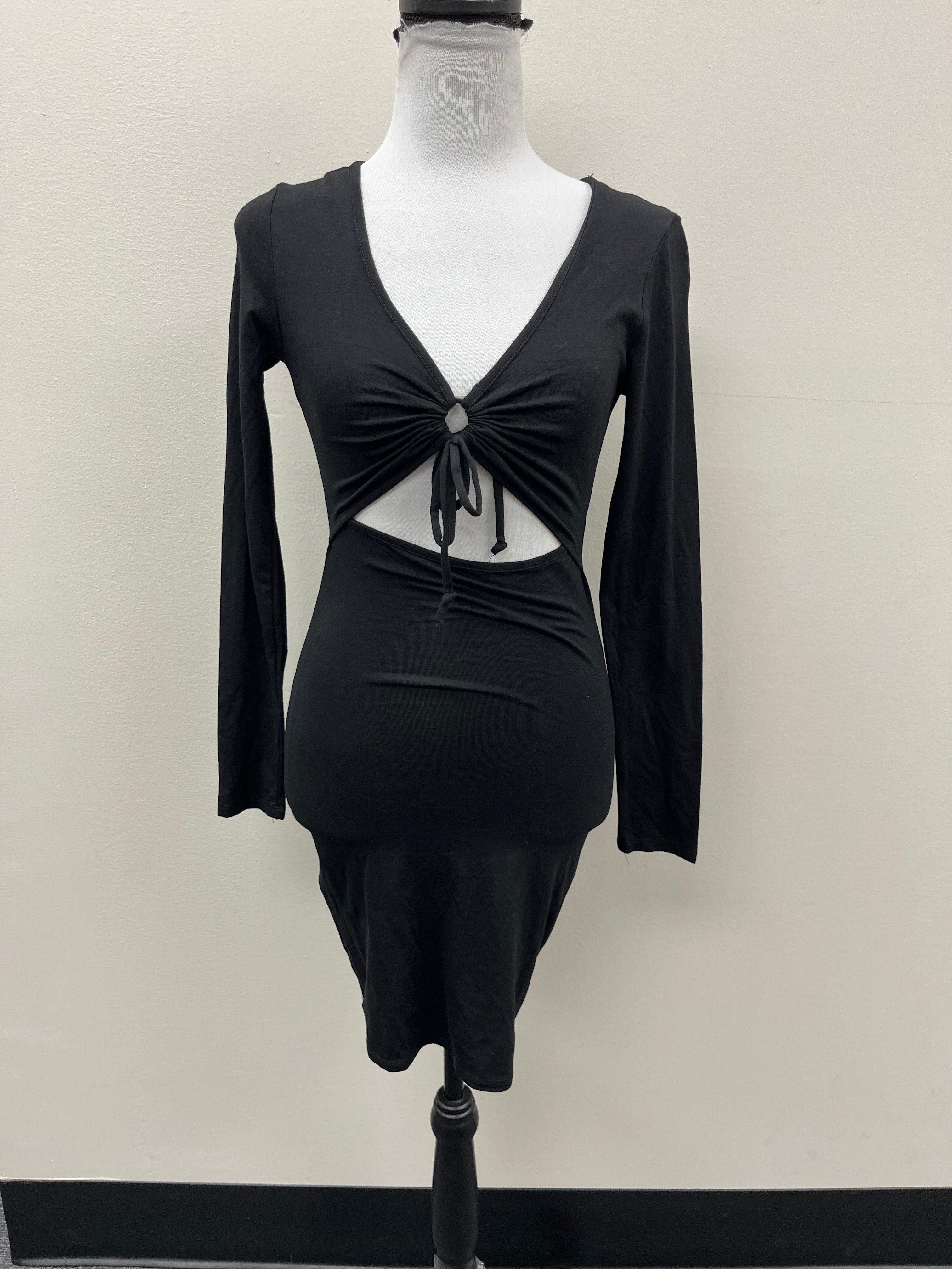 Used Women’s Black Dress