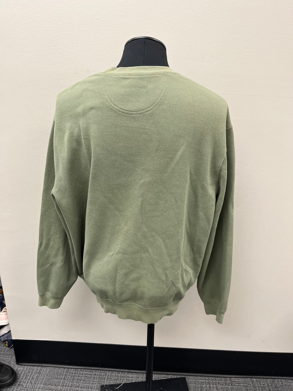 Used Men’s Green Crewneck Sweater