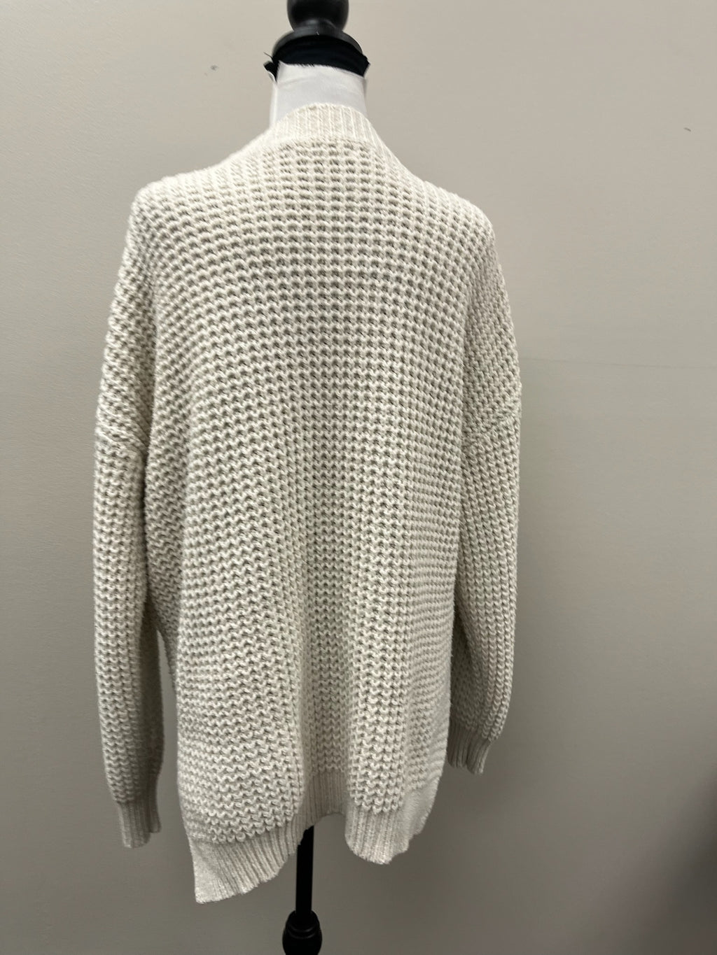 Used Women’s Cream Knitted Sweater Shirt