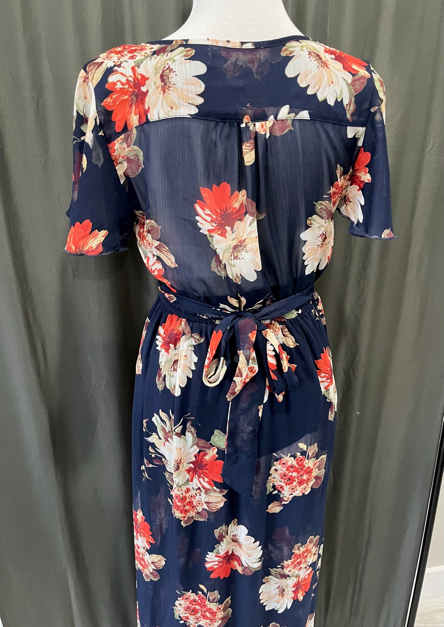 Women’s Blue Floral Dress image 3