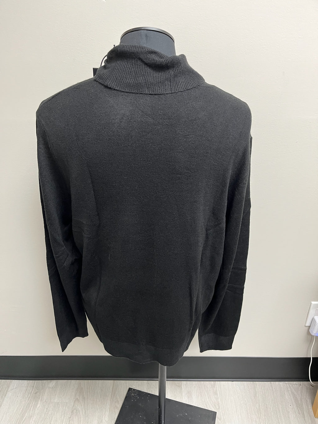 Men’s Black Long Sleeve