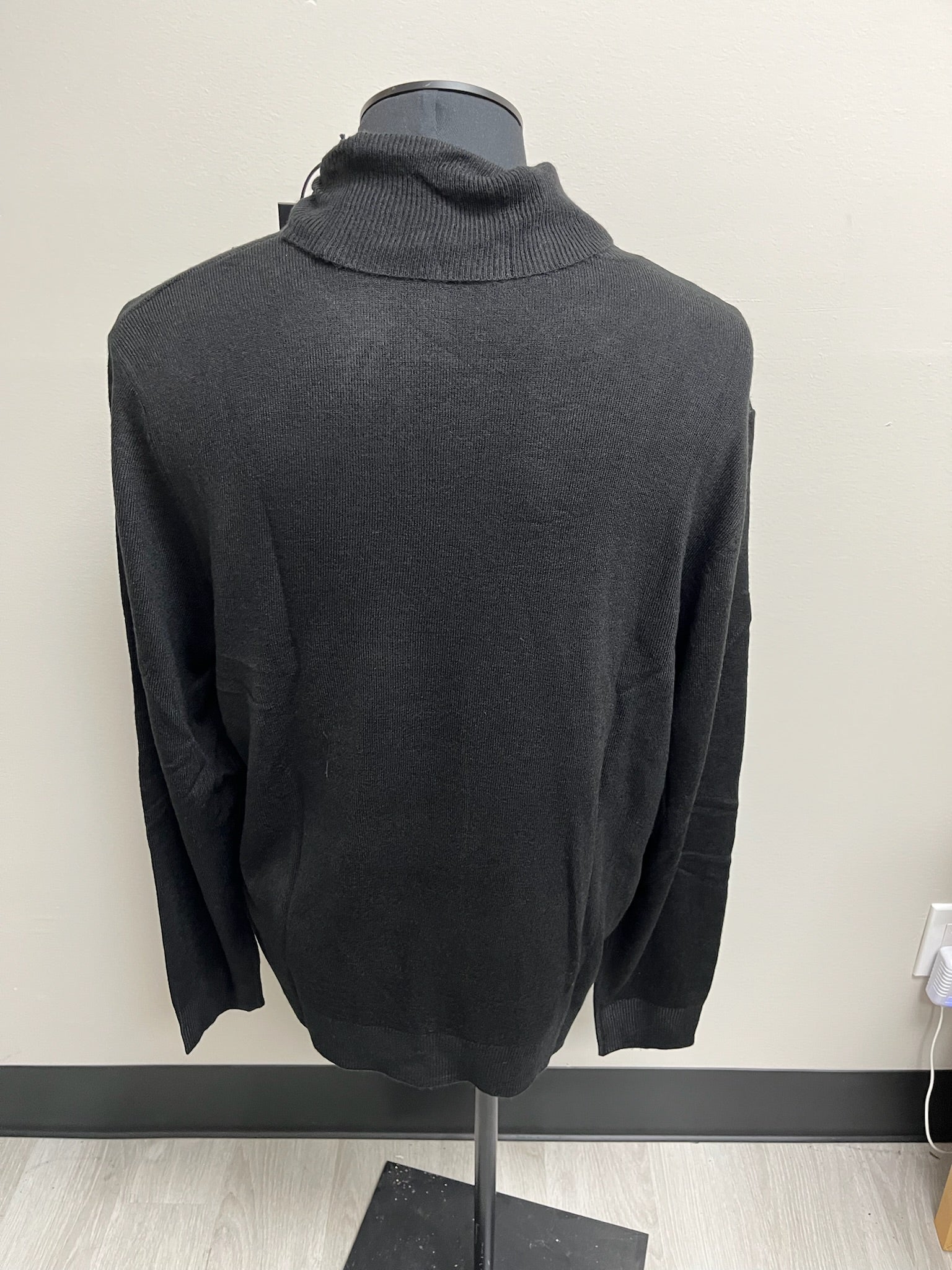 Men’s Black Long Sleeve