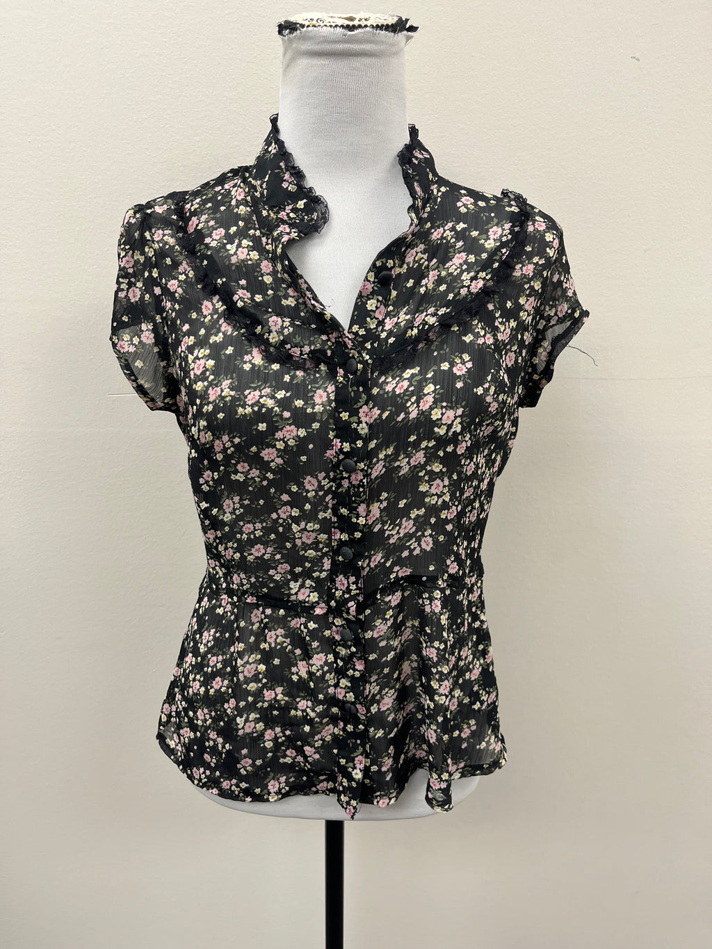 Used Women’s Floral Top