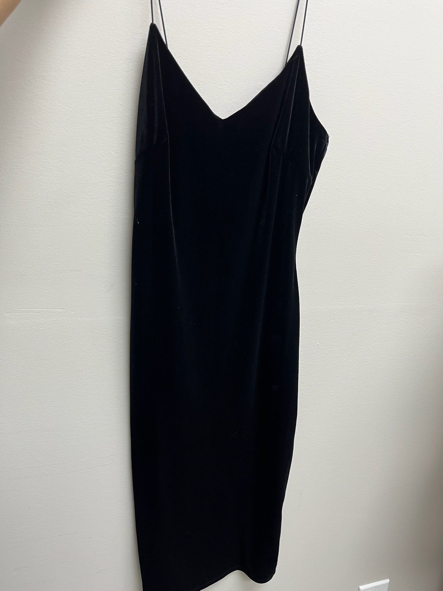 Used Women’s Black Dress