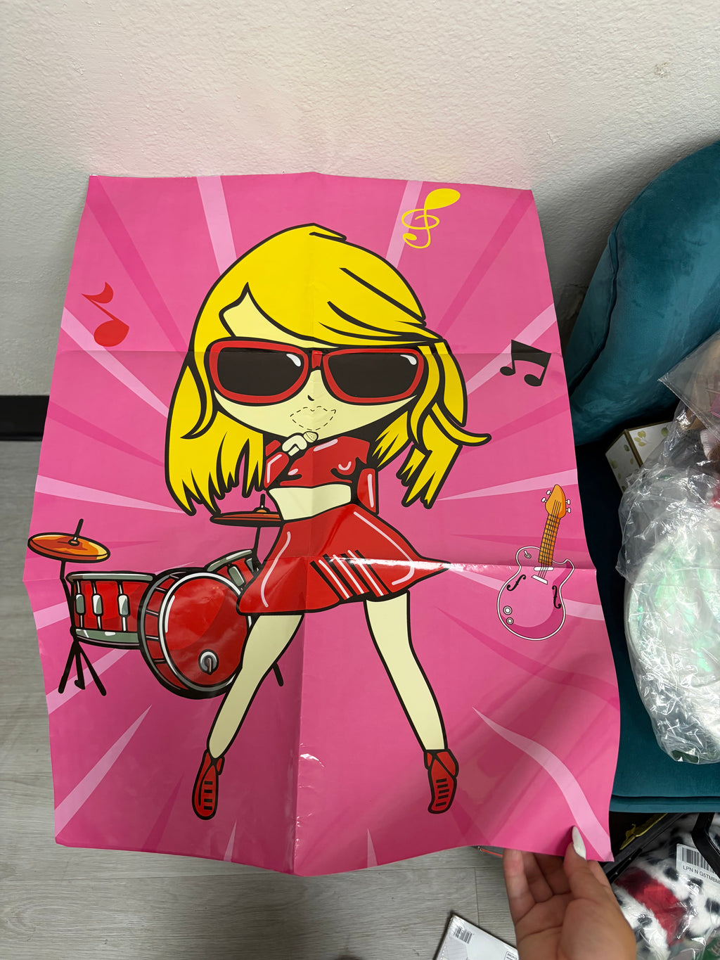 New Pin the Lip on the Pop Singer Game