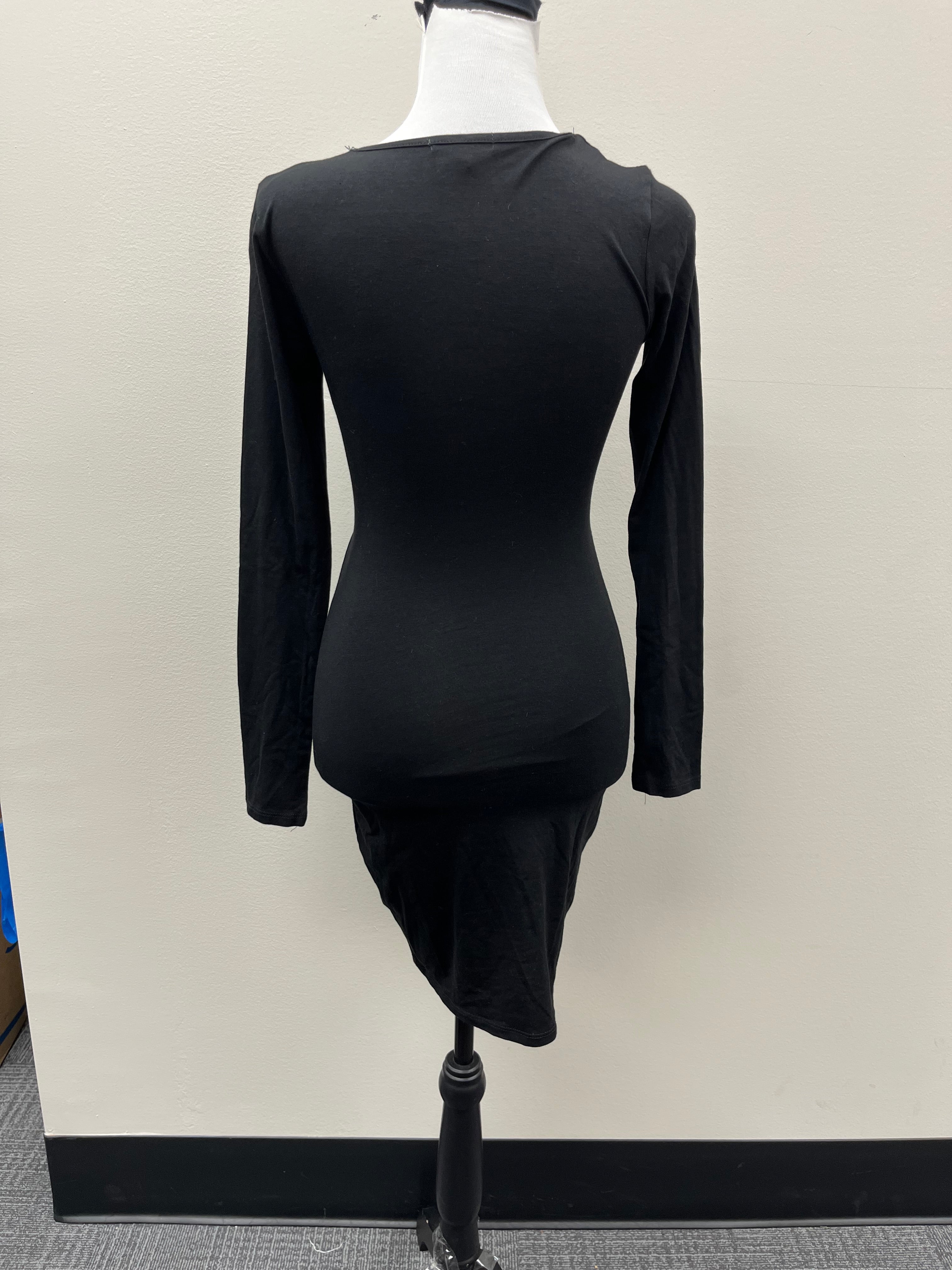 Used Women’s Black Dress