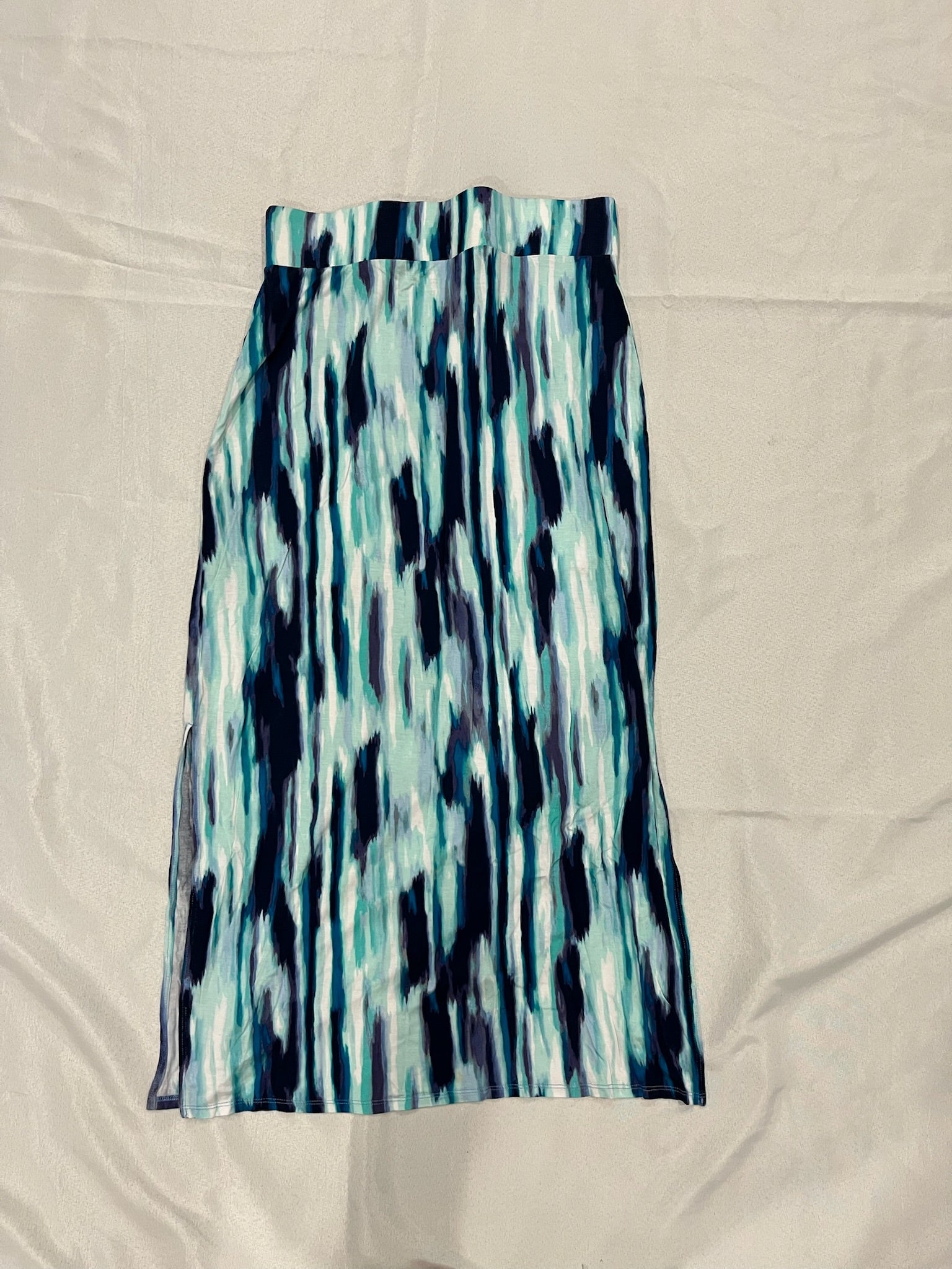 Women’s Flowy Skirt With Double Split image 0