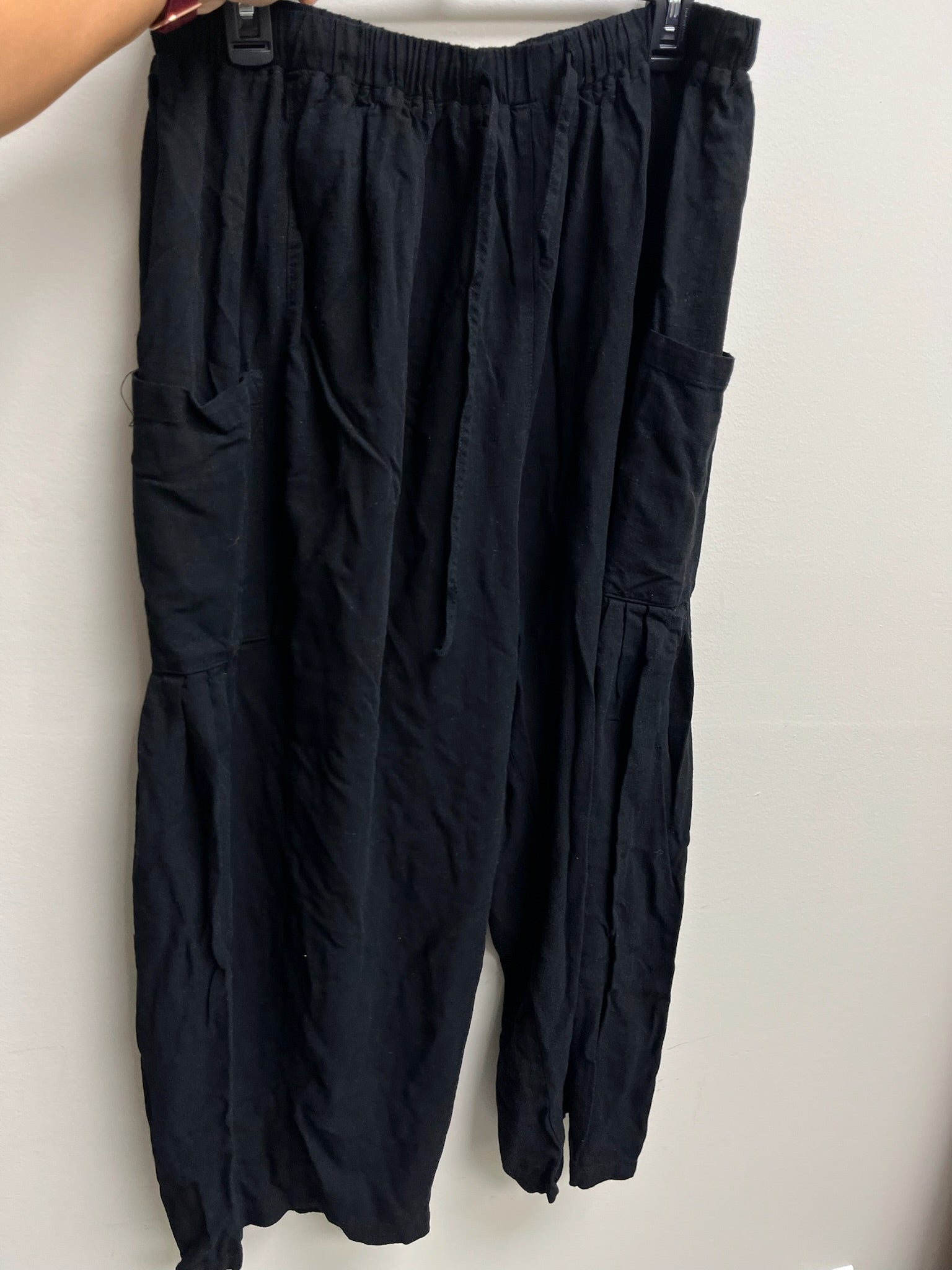 Used Women’s Black Flowy Pants