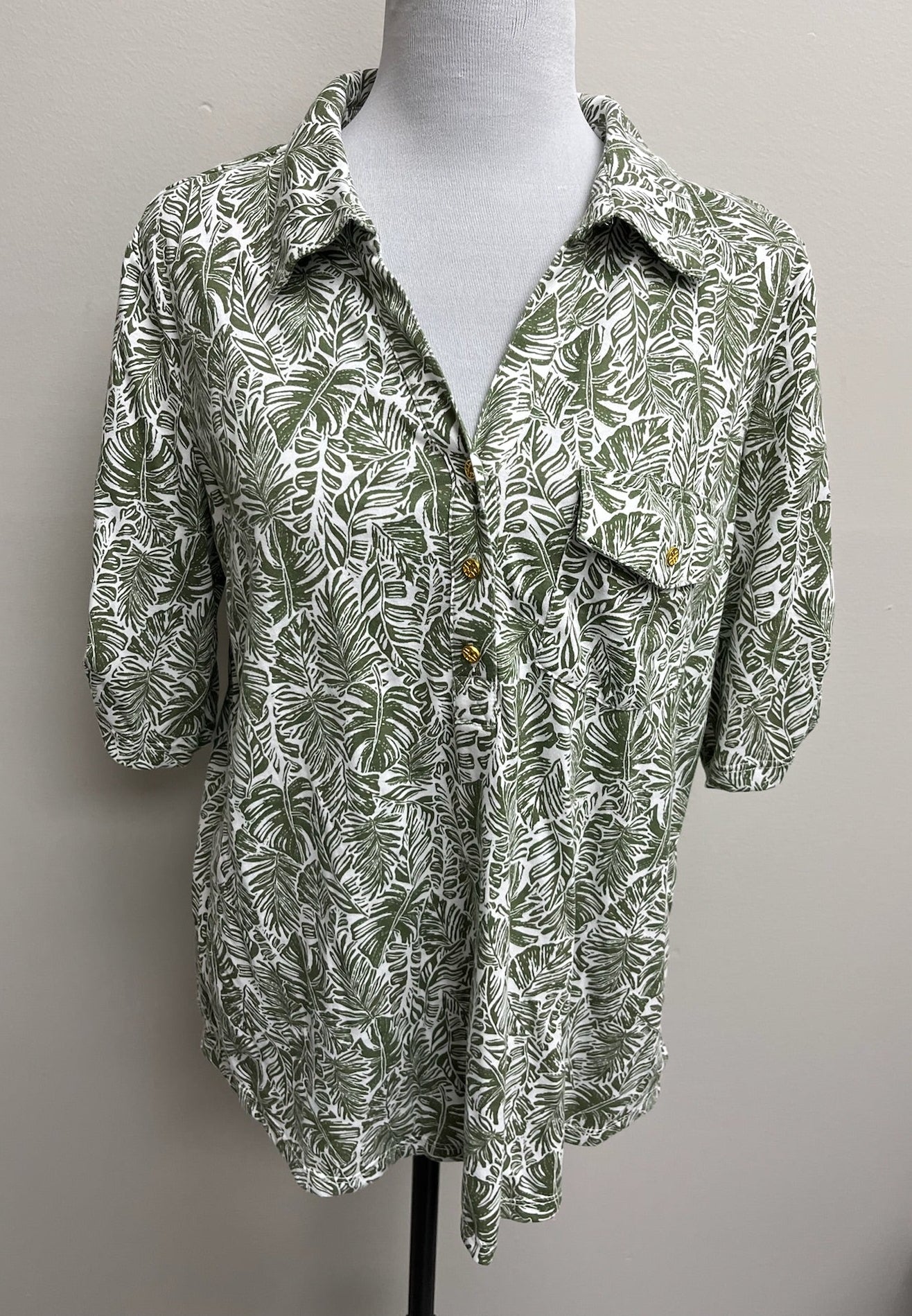 Women’s Green Summer Shirt