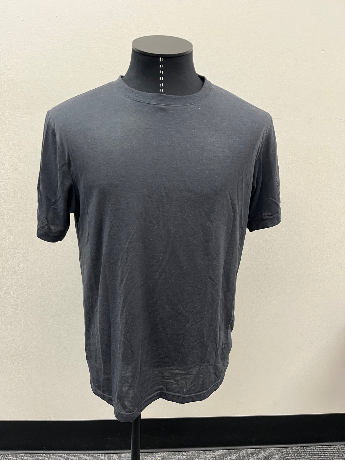 Used Men’s Grey Shirt