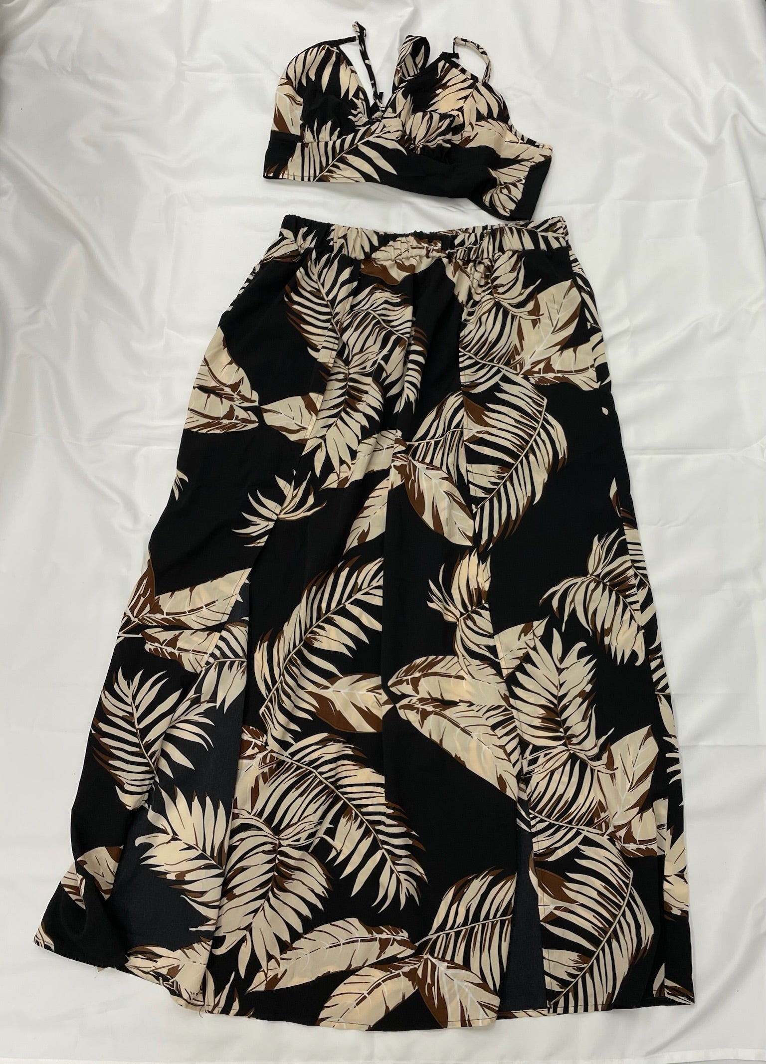 Women’s Two Piece Floral Crop Top & Skirt Set