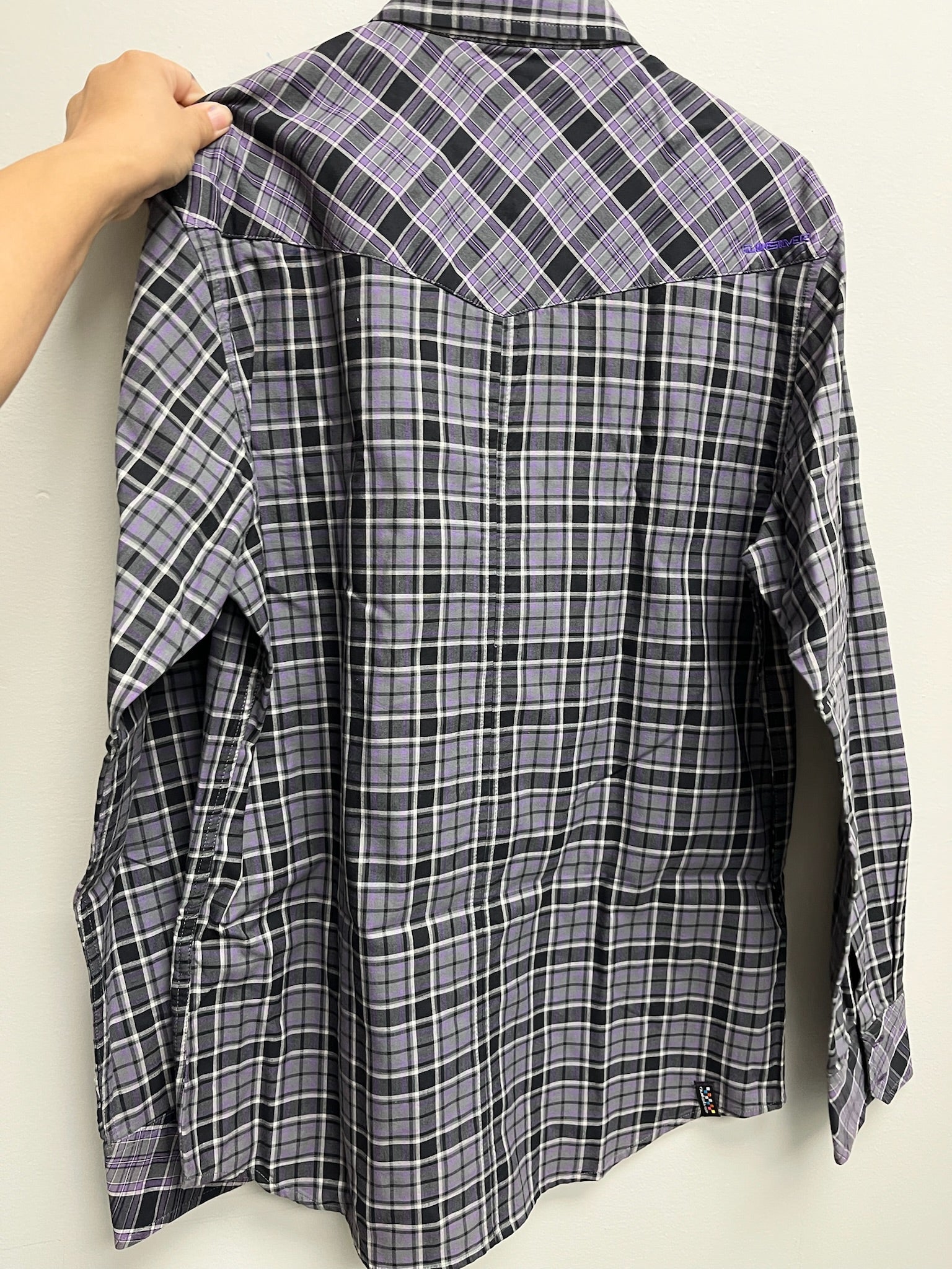 Used Men’s Purple Checkered Long Sleeve Button Up Shirt
