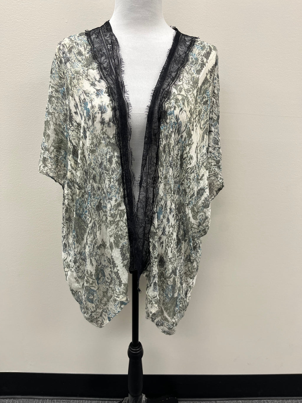 Used Women’s Boho Cardigan