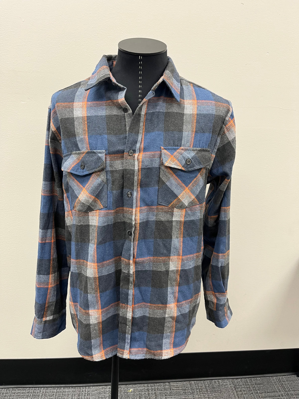 Used Men’s Flannel