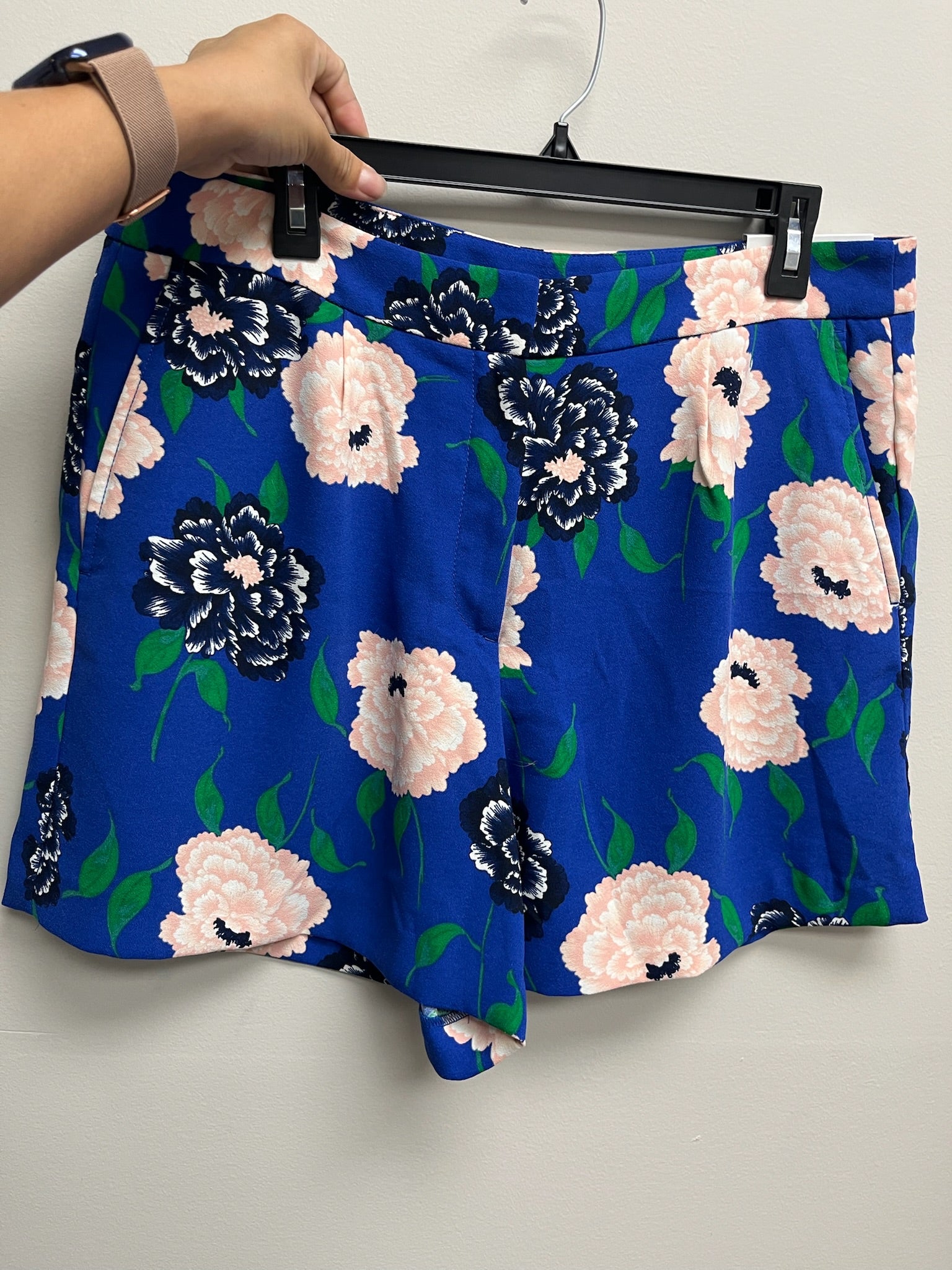 New Women’s Blue Floral Shorts